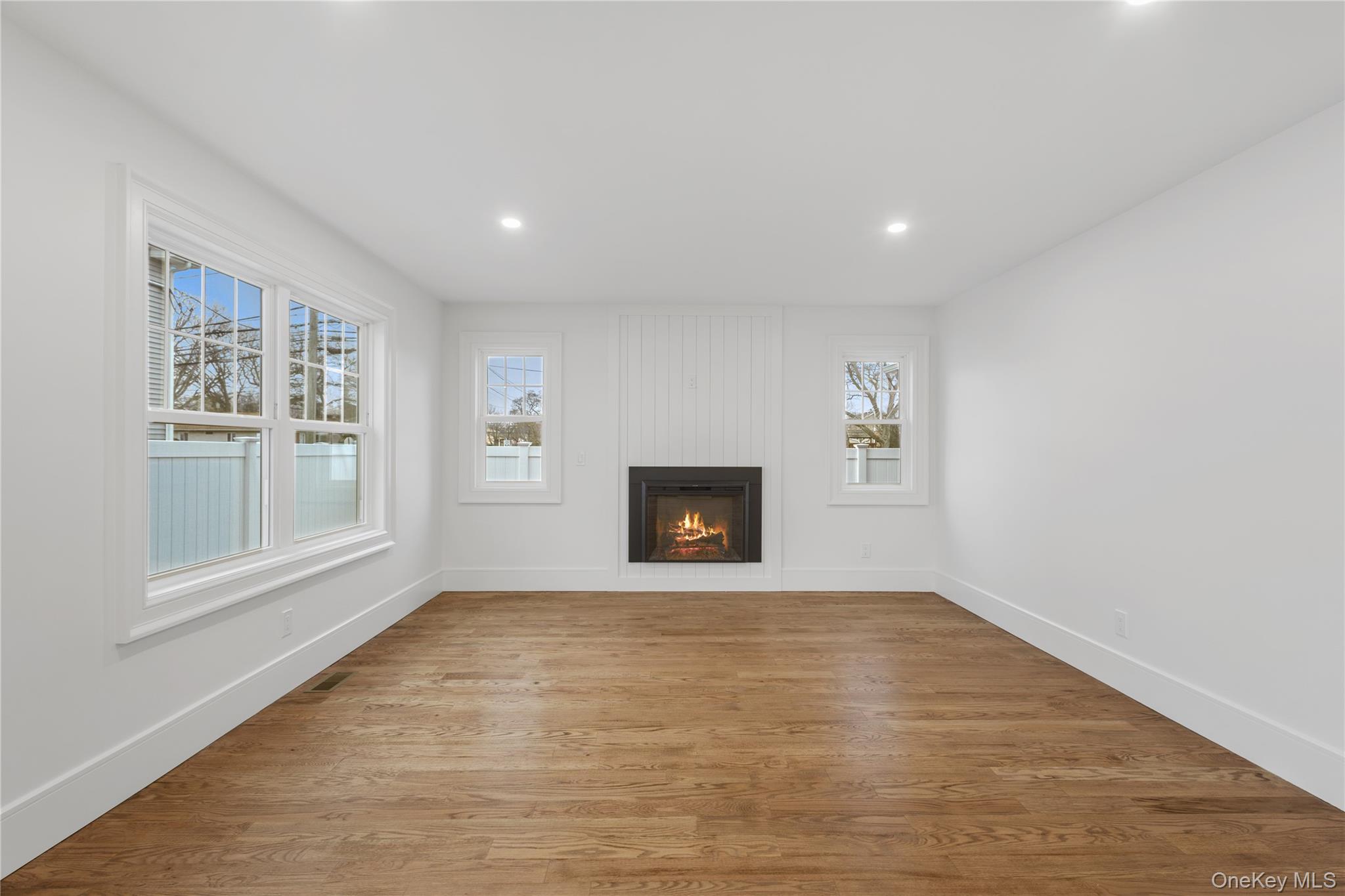 #12 photo, 199 N. Elm, Massapequa , NY 11758