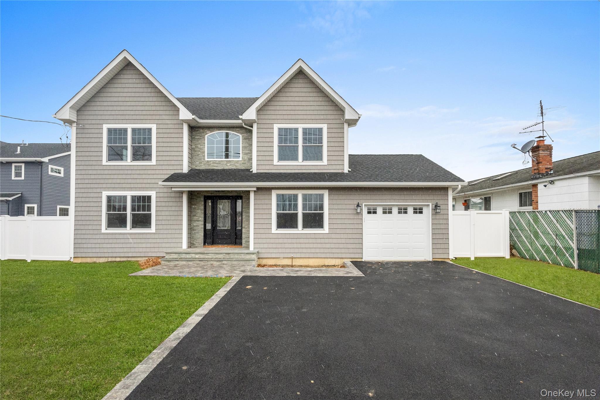 #1 photo, 961 N. Broadway, Massapequa , NY 11758