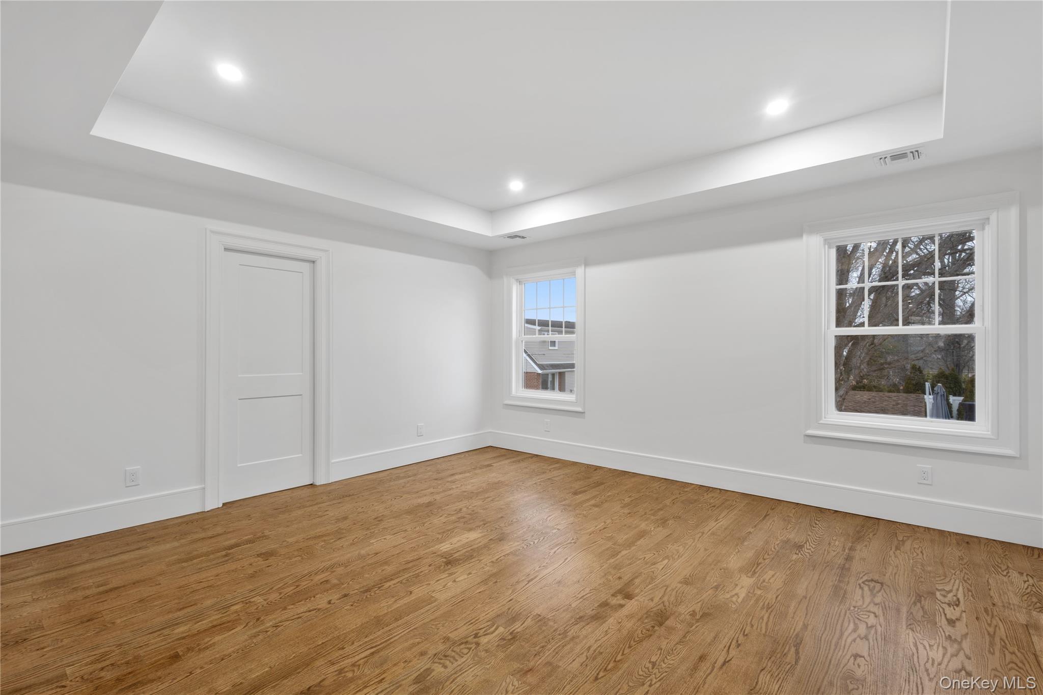 #15 photo, 961 N. Broadway, Massapequa , NY 11758