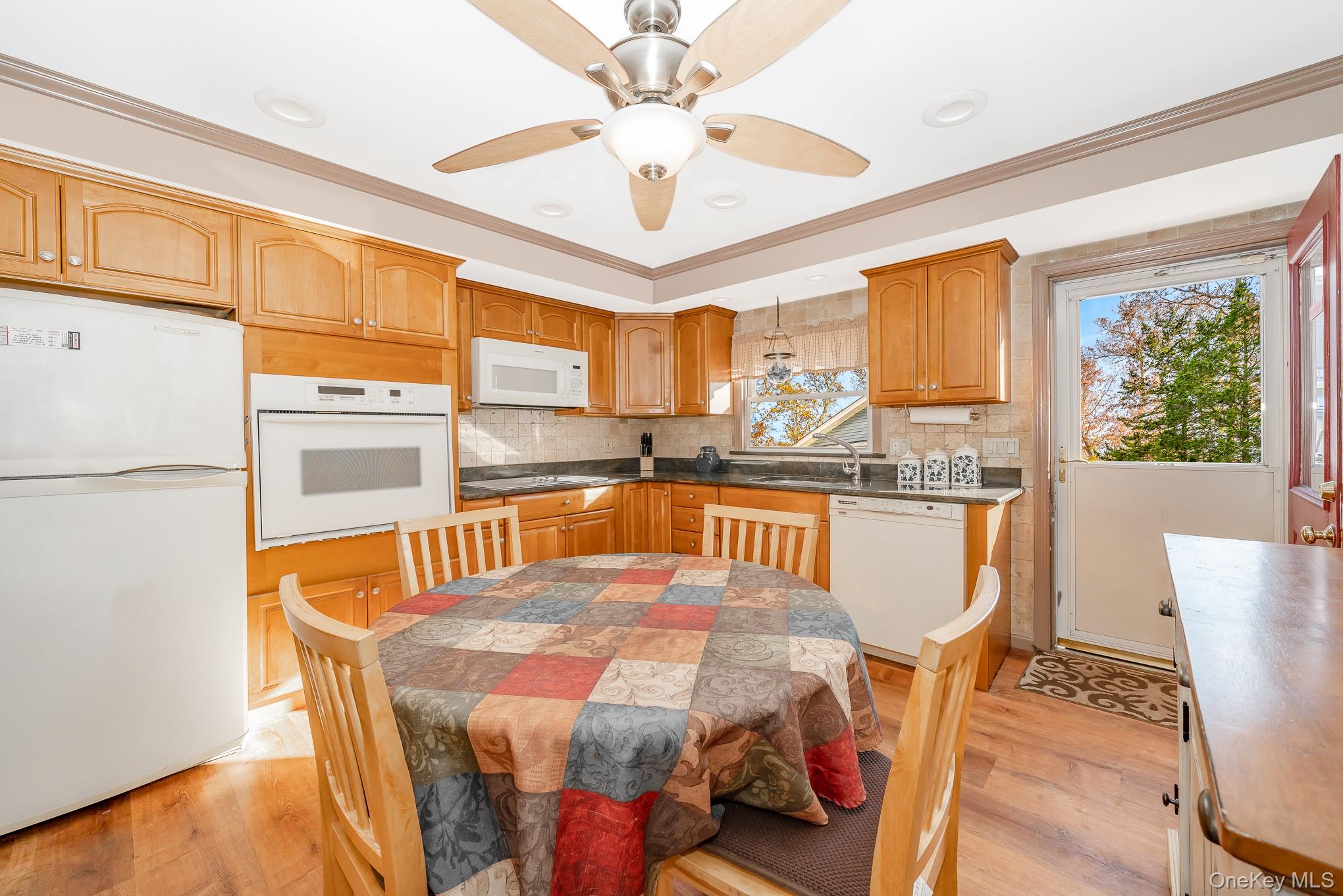 #11 photo, 265 S 4th Street, Lindenhurst , NY 11757