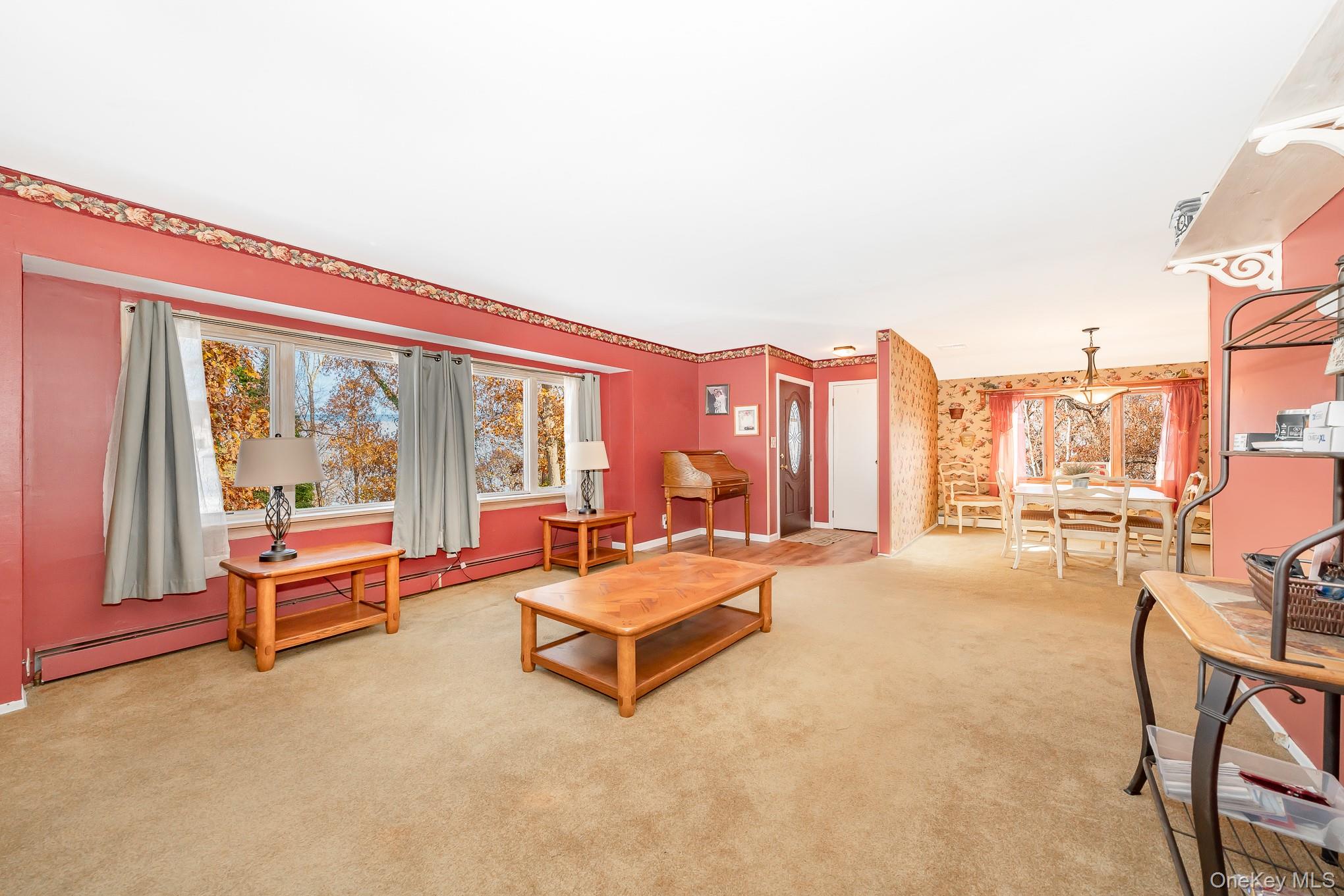 #4 photo, 265 S 4th Street, Lindenhurst , NY 11757