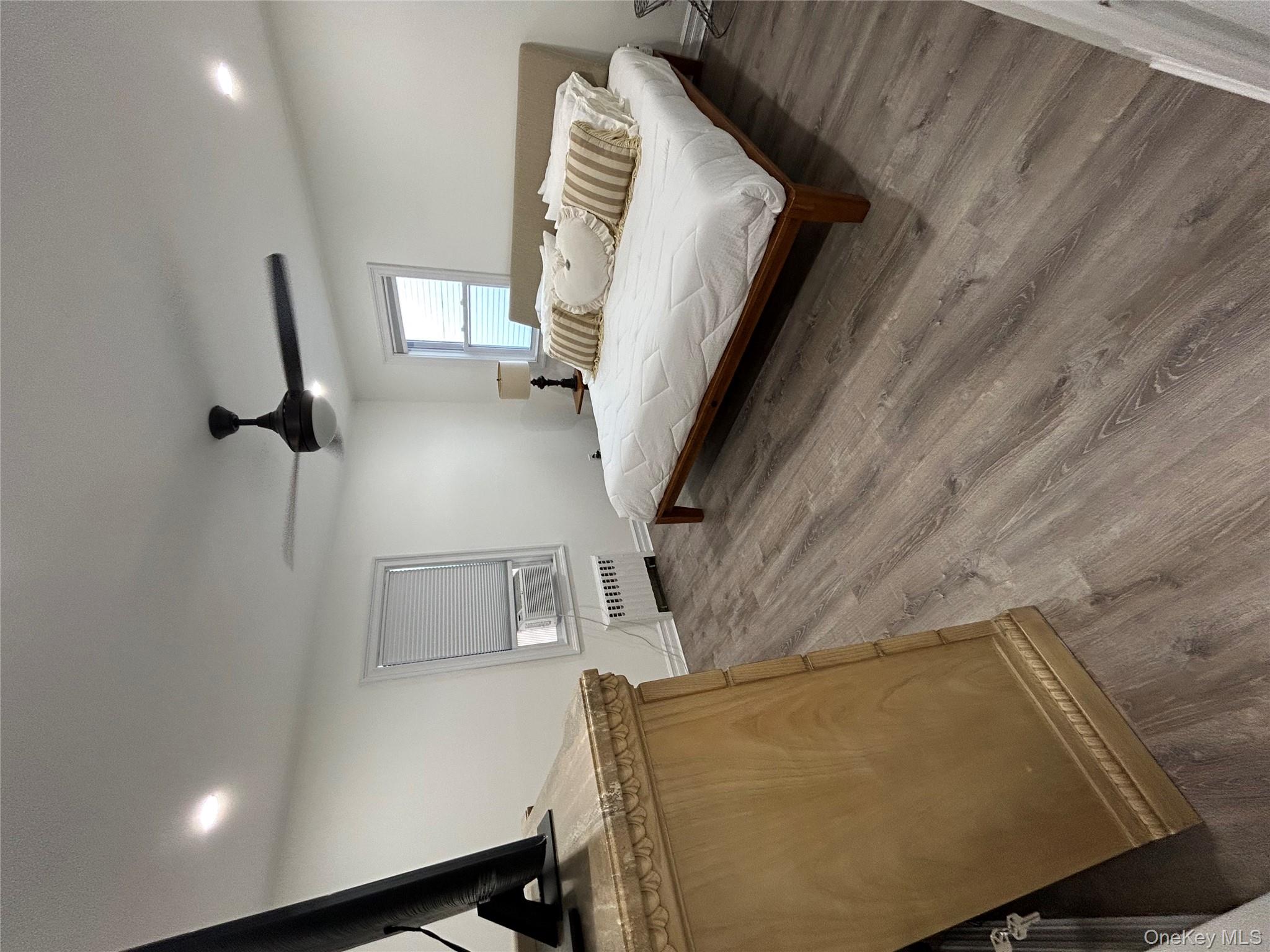 #7 photo, 34 Smith Street, Glen Cove , NY 11542