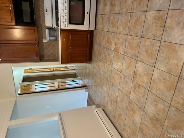 #5 photo, 14728 22nd Avenue, קווינס Whitestone , NY 11357