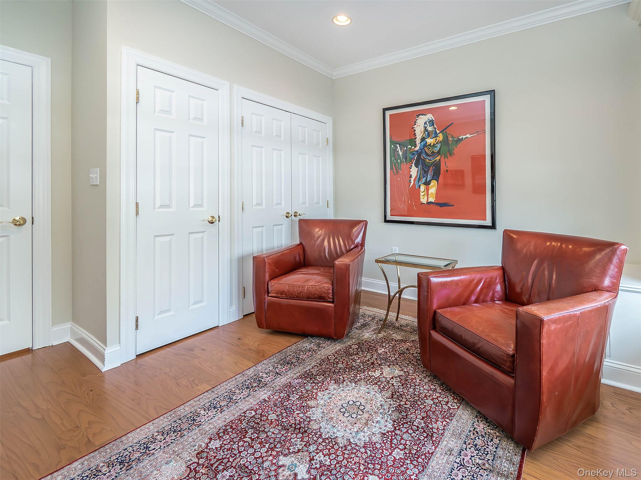 #14 photo, 229 Miro Place, Port Washington , NY 11050