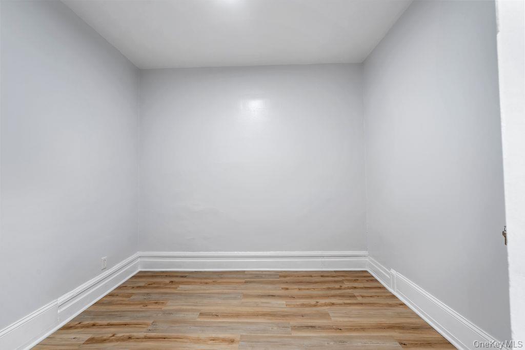 #8 photo, 262 E 23rd Street, Бруклин ‖ Brooklyn , NY 11226