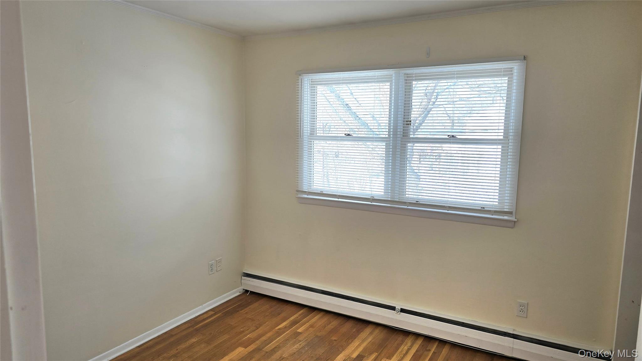 #16 photo, 1 Elvira Court, Huntington , NY 11743