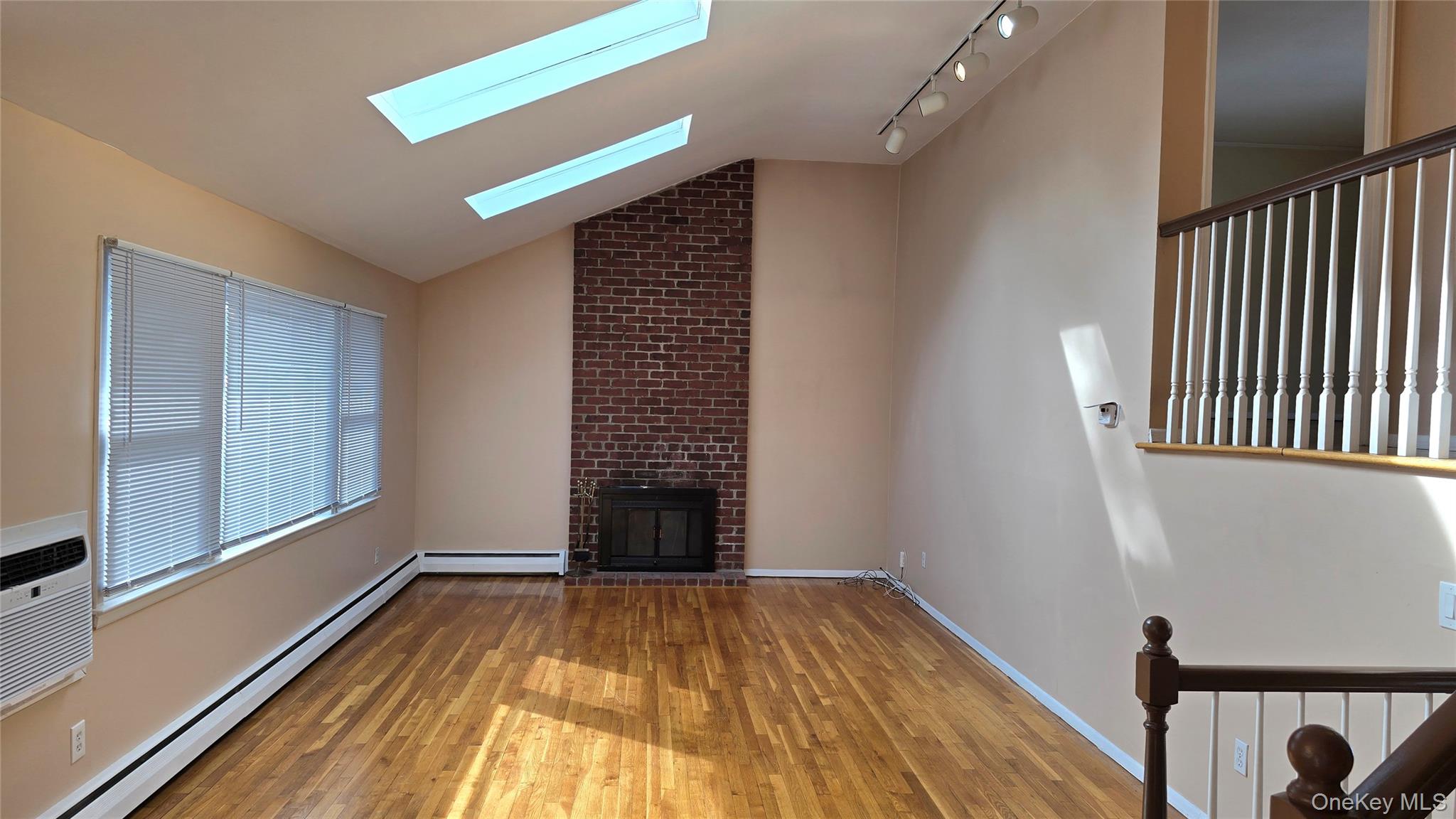 #2 photo, 1 Elvira Court, Huntington , NY 11743