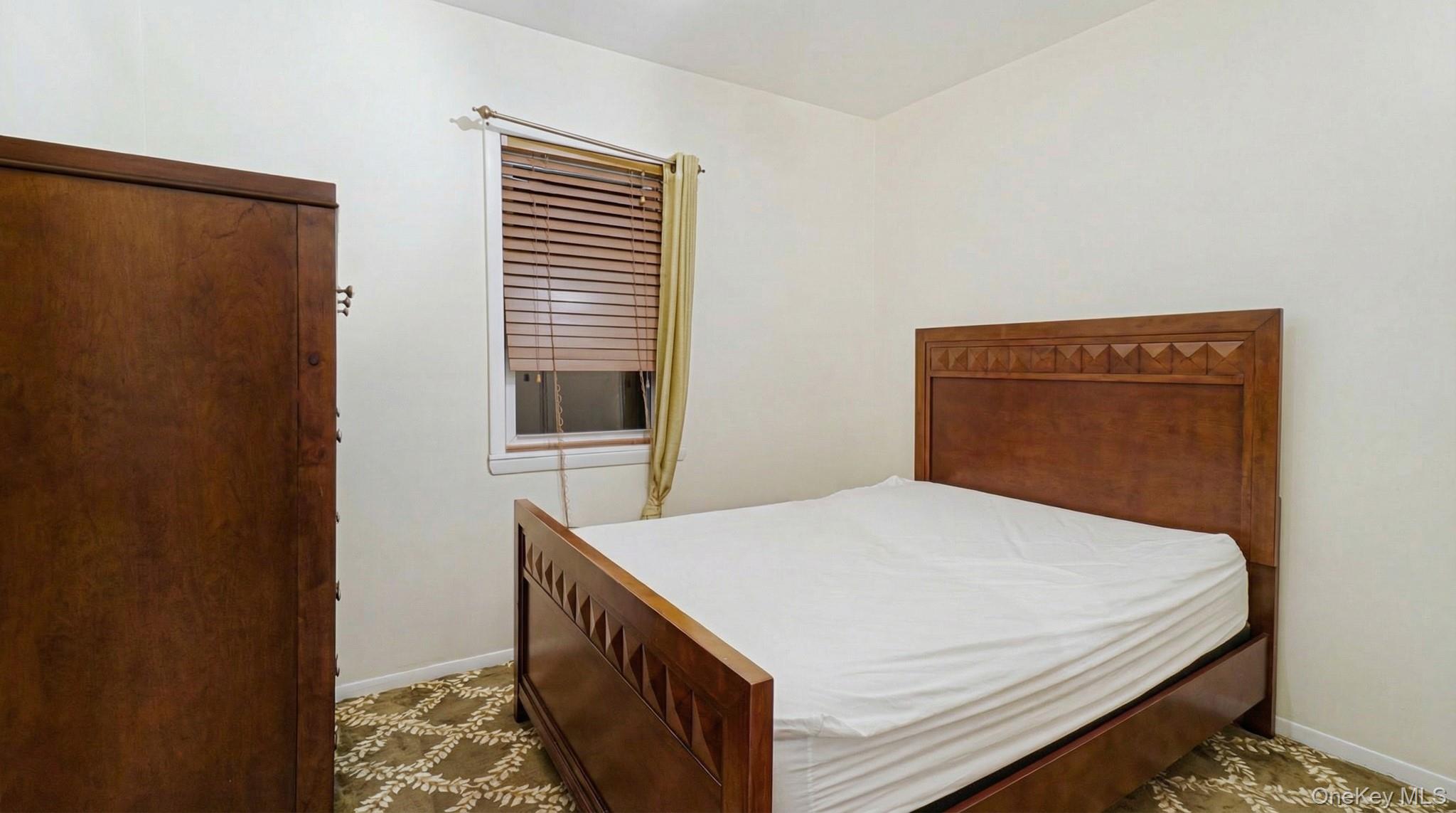 #14 photo, 23709 93rd Road, Куинс ‖ Bellerose , NY 11426