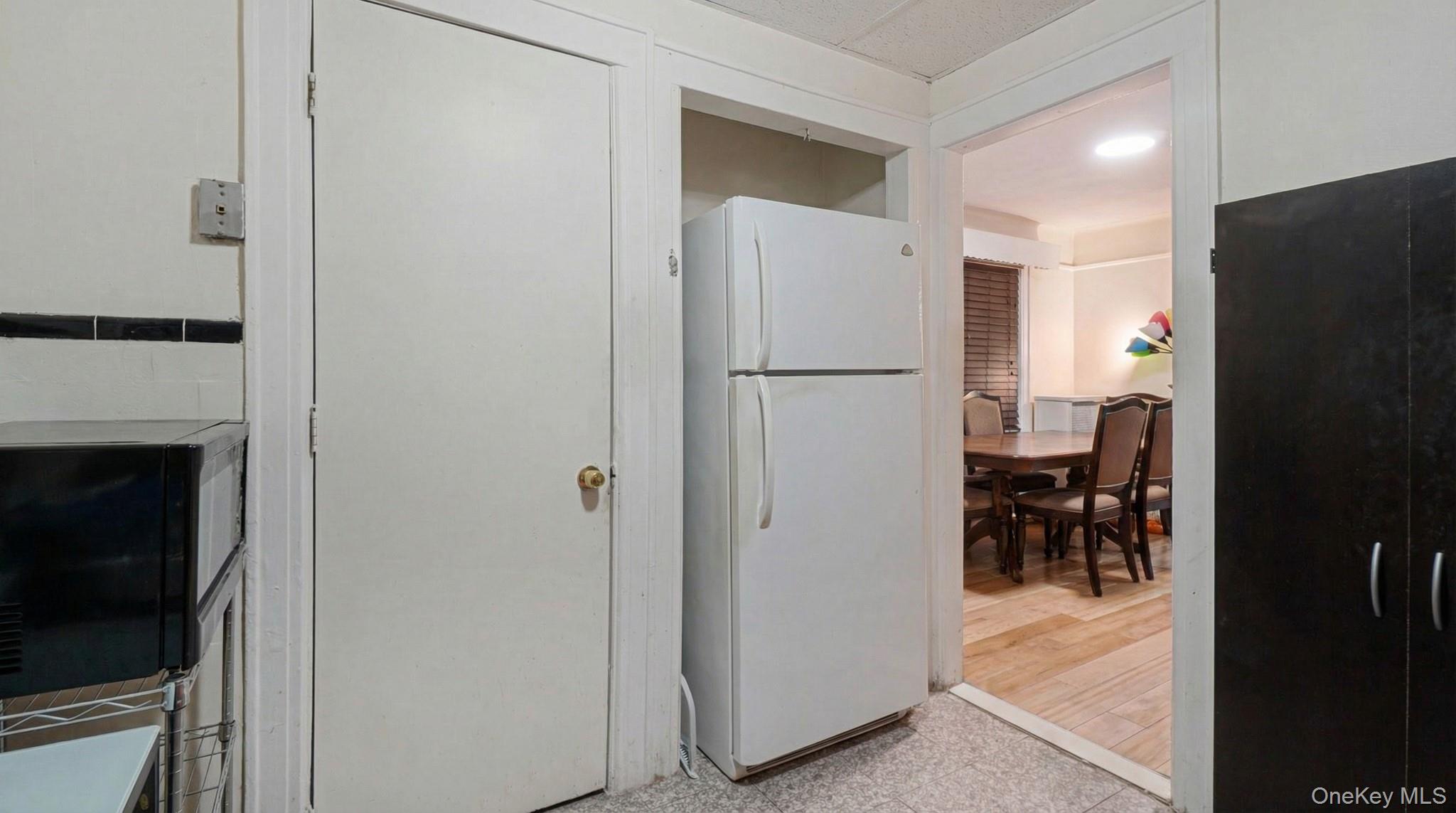 #9 photo, 23709 93rd Road, Куинс ‖ Bellerose , NY 11426