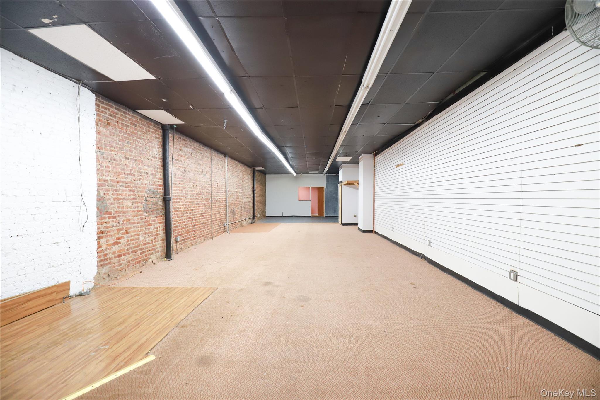 #5 photo, 31-31 Fulton Street, Brooklyn , NY 11208