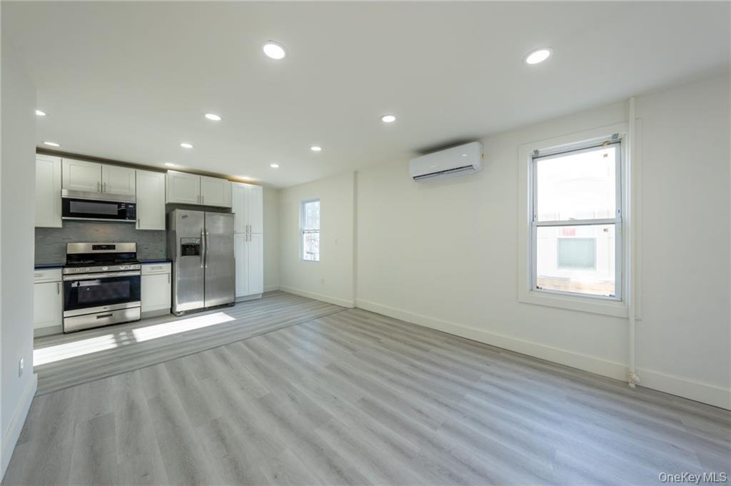 #7 photo, 2225 E 21st Street, Brooklyn , NY 11229