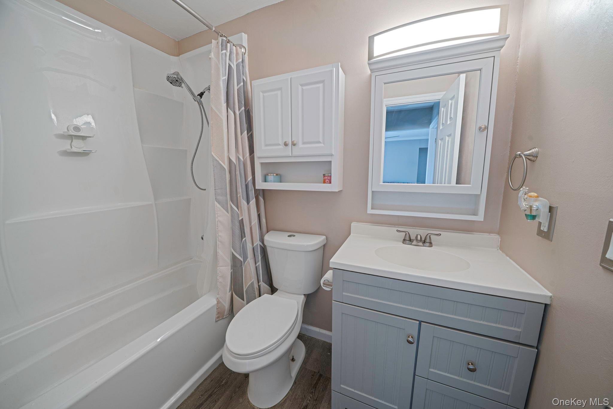 #14 photo, 852 Skyline Drive, מחוז סאפוק Coram , NY 11727