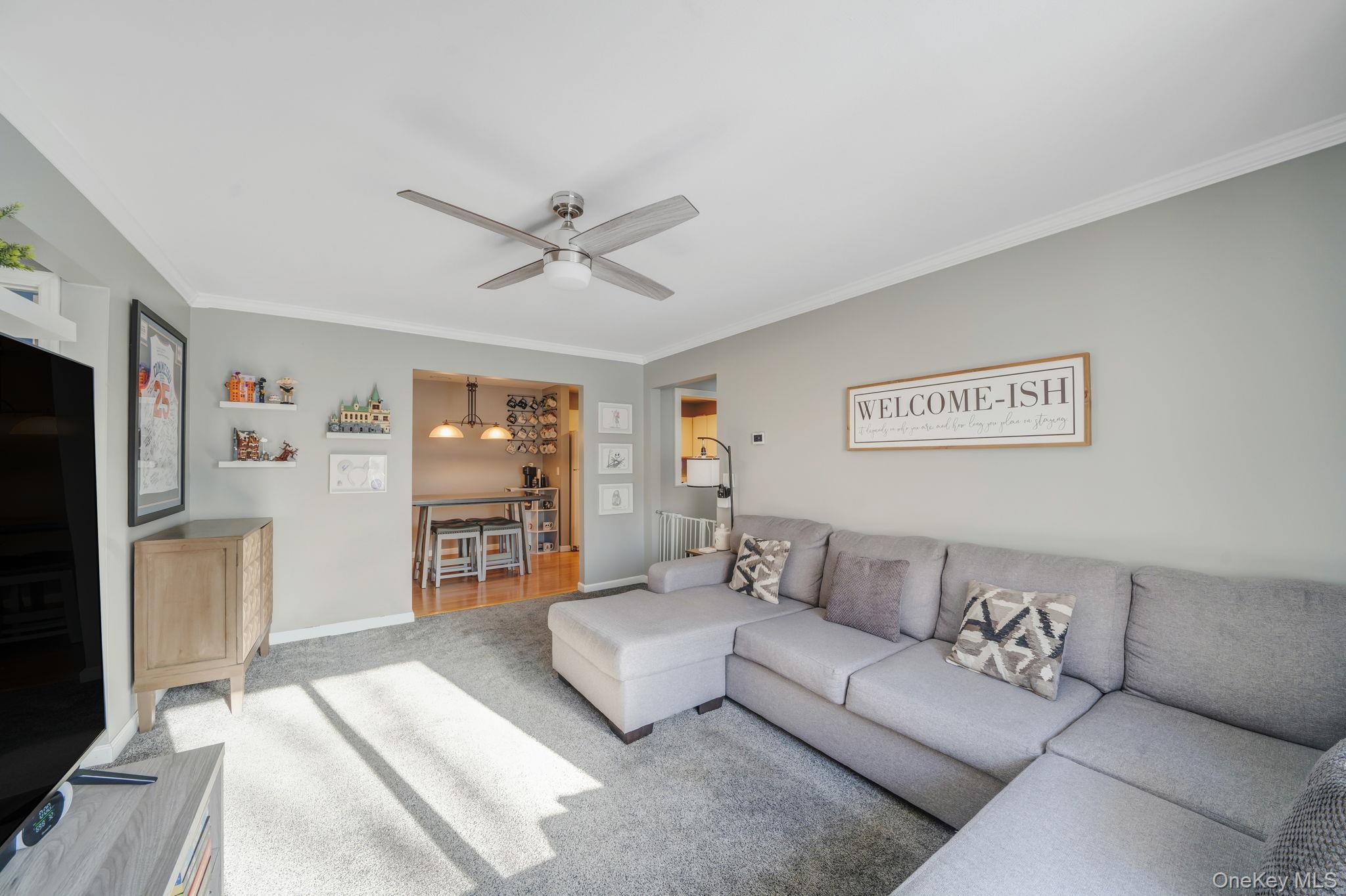 #3 photo, 852 Skyline Drive, מחוז סאפוק Coram , NY 11727