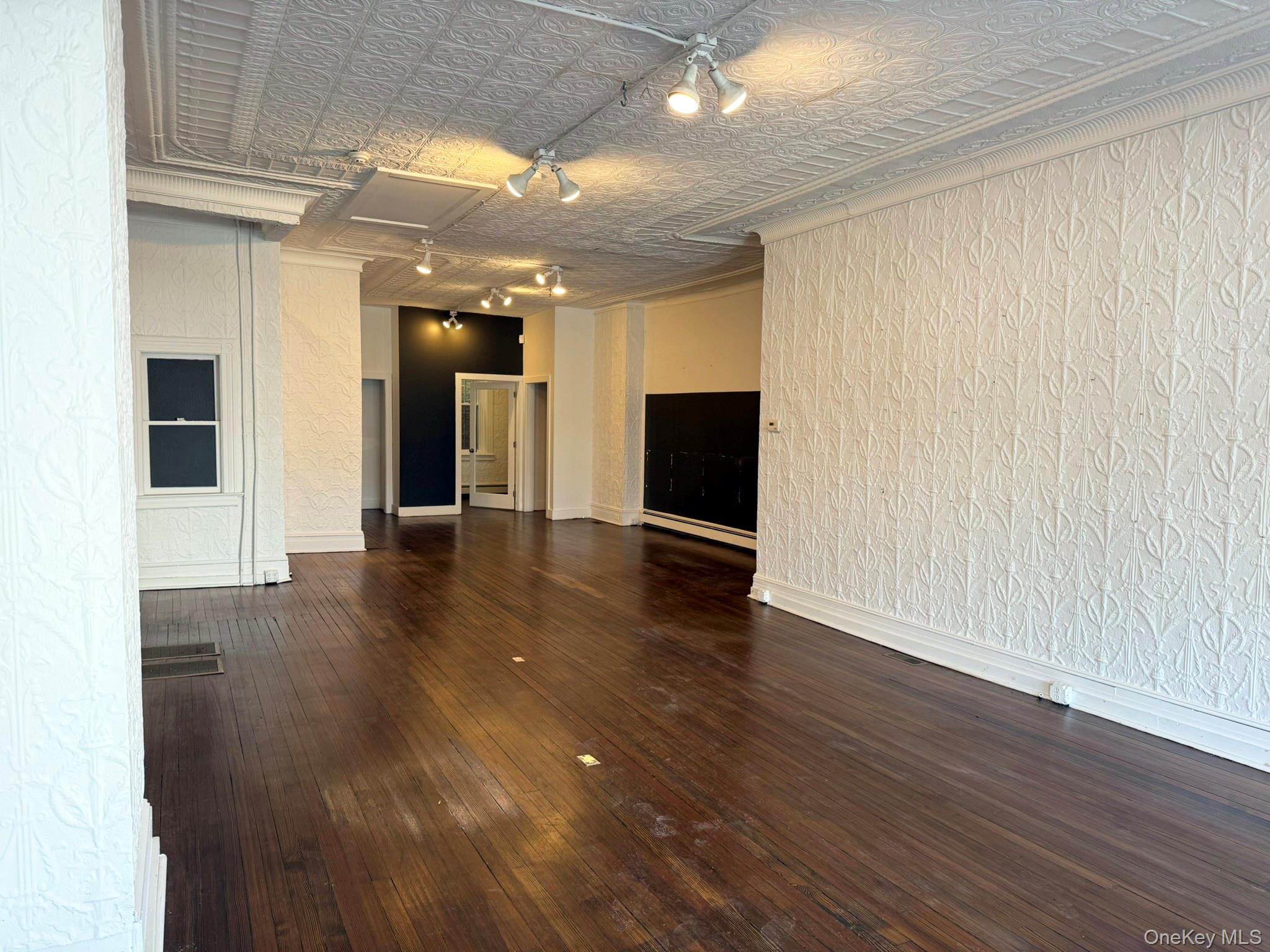 #9 photo, 413 Main Street, 东长岛 Greenport , NY 11944