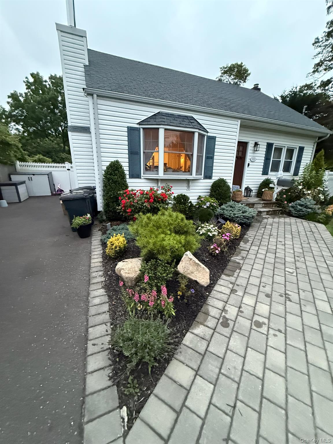 #2 photo, 115 Academy Street, सफ़ोक काउंटी Bayport , NY 11705