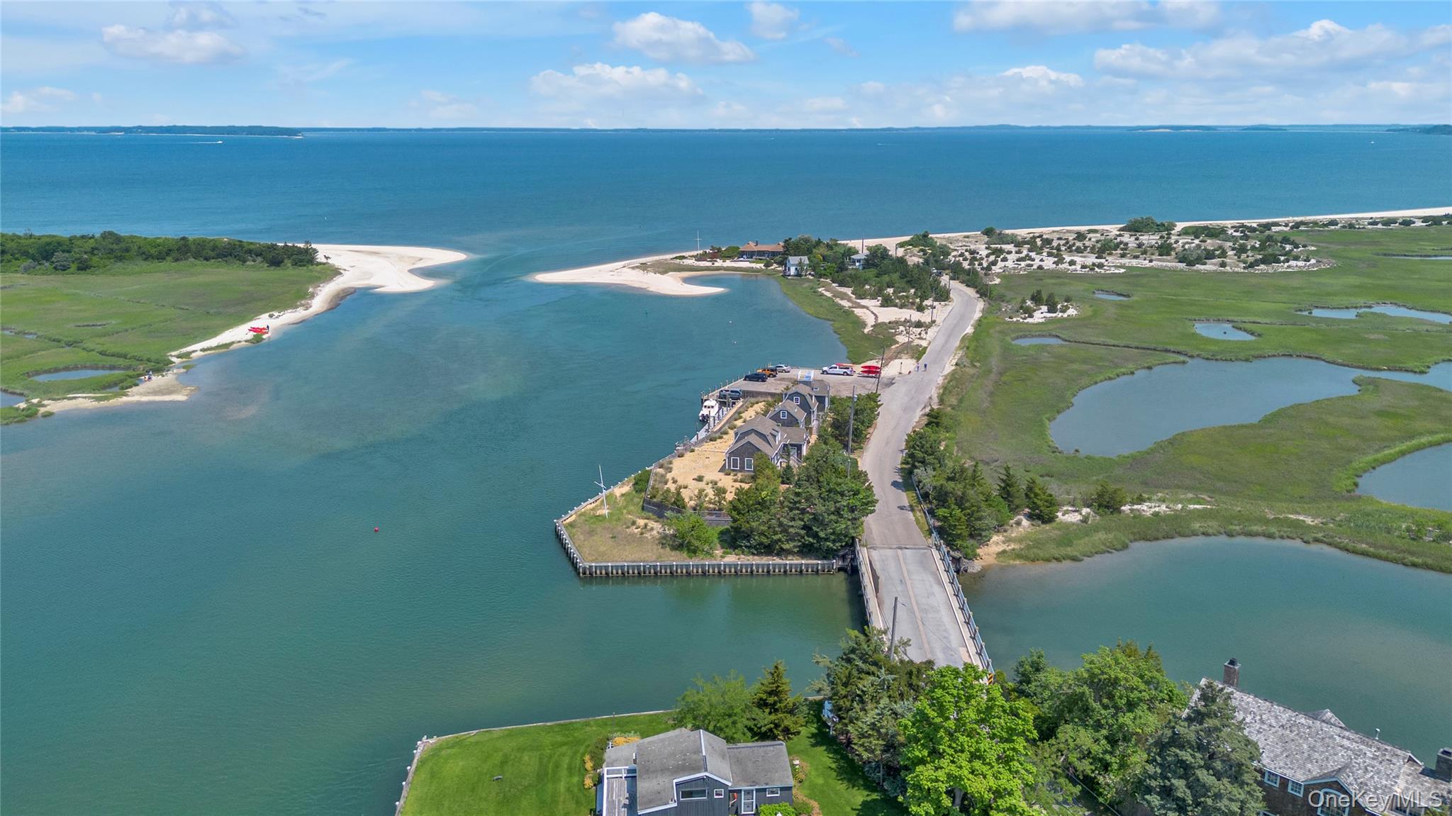 #8 photo, 286 Towd Point Road, Southampton , NY 11968