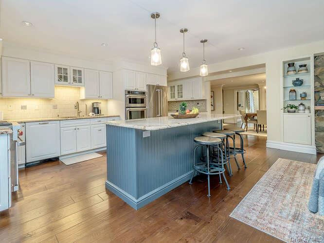 #17 photo, 23 Ivy Way, מחוז נסאו Port Washington , NY 11050