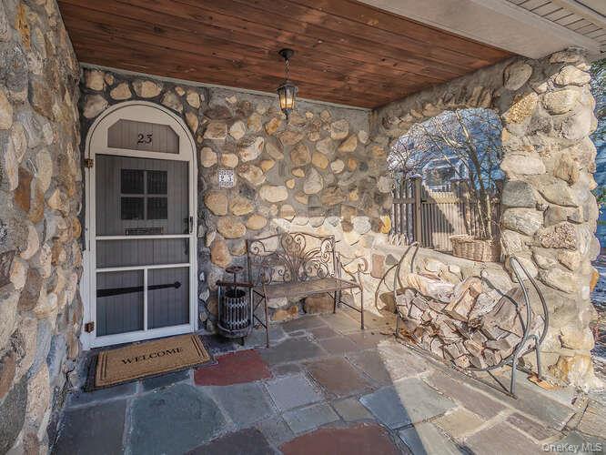 #3 photo, 23 Ivy Way, מחוז נסאו Port Washington , NY 11050