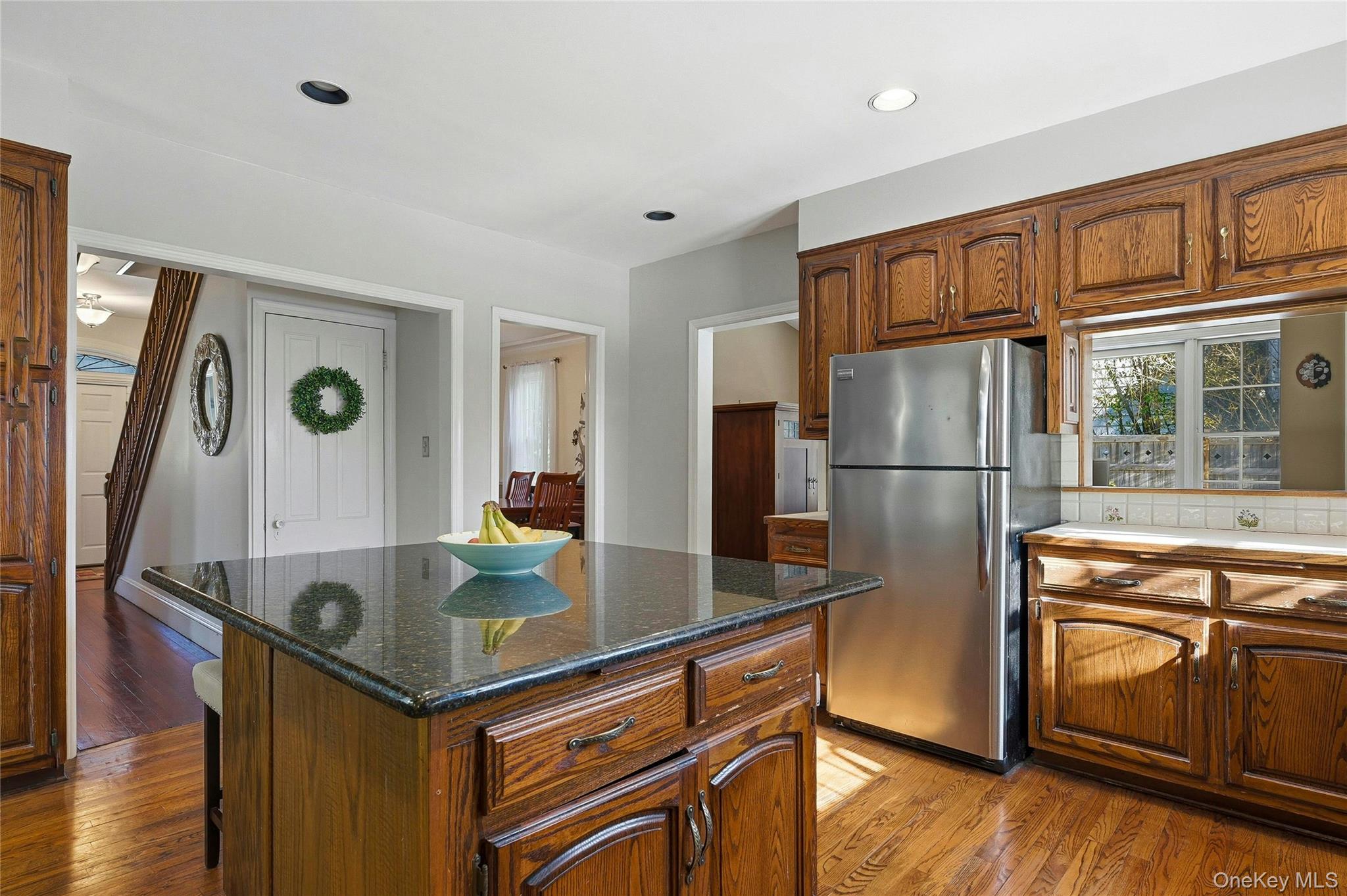 #20 photo, 13 Walnut Street, Glen Head , NY 11545