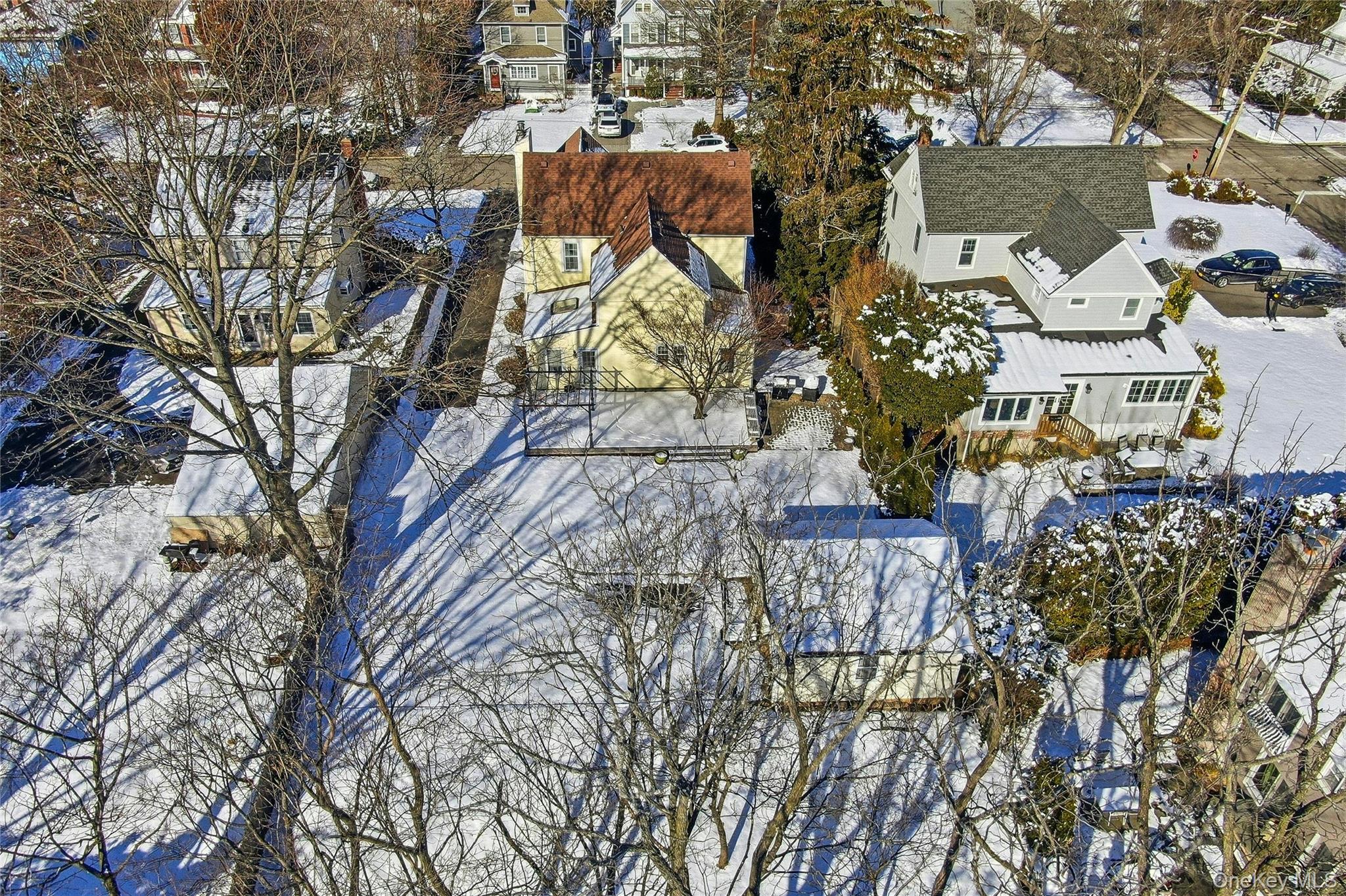 #5 photo, 13 Walnut Street, Glen Head , NY 11545