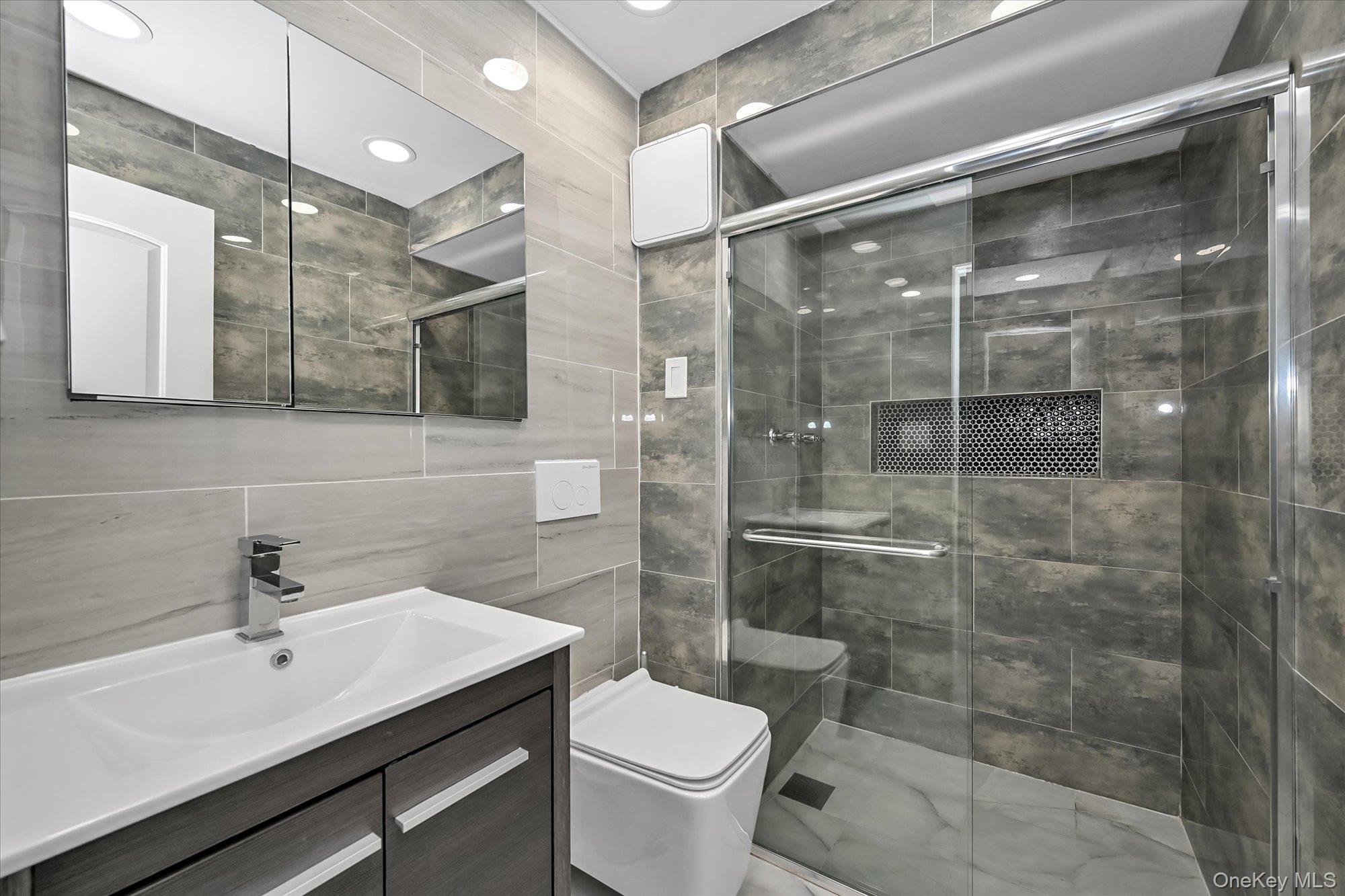 #12 photo, 725 Miller Avenue, Freeport , NY 11520