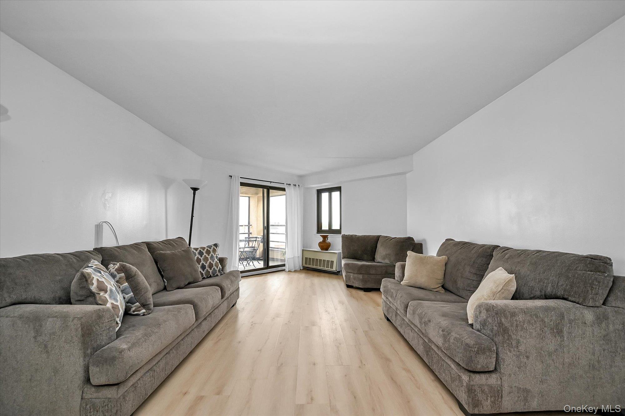 #2 photo, 725 Miller Avenue, Freeport , NY 11520