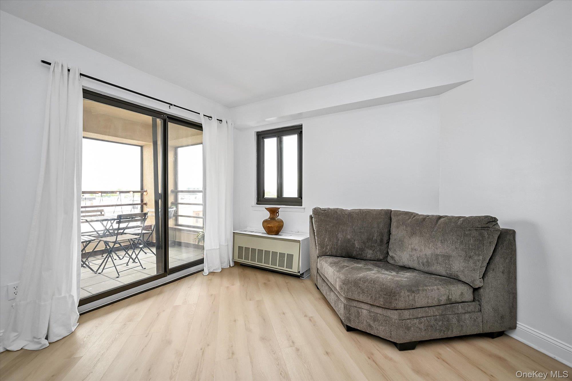 #3 photo, 725 Miller Avenue, Freeport , NY 11520