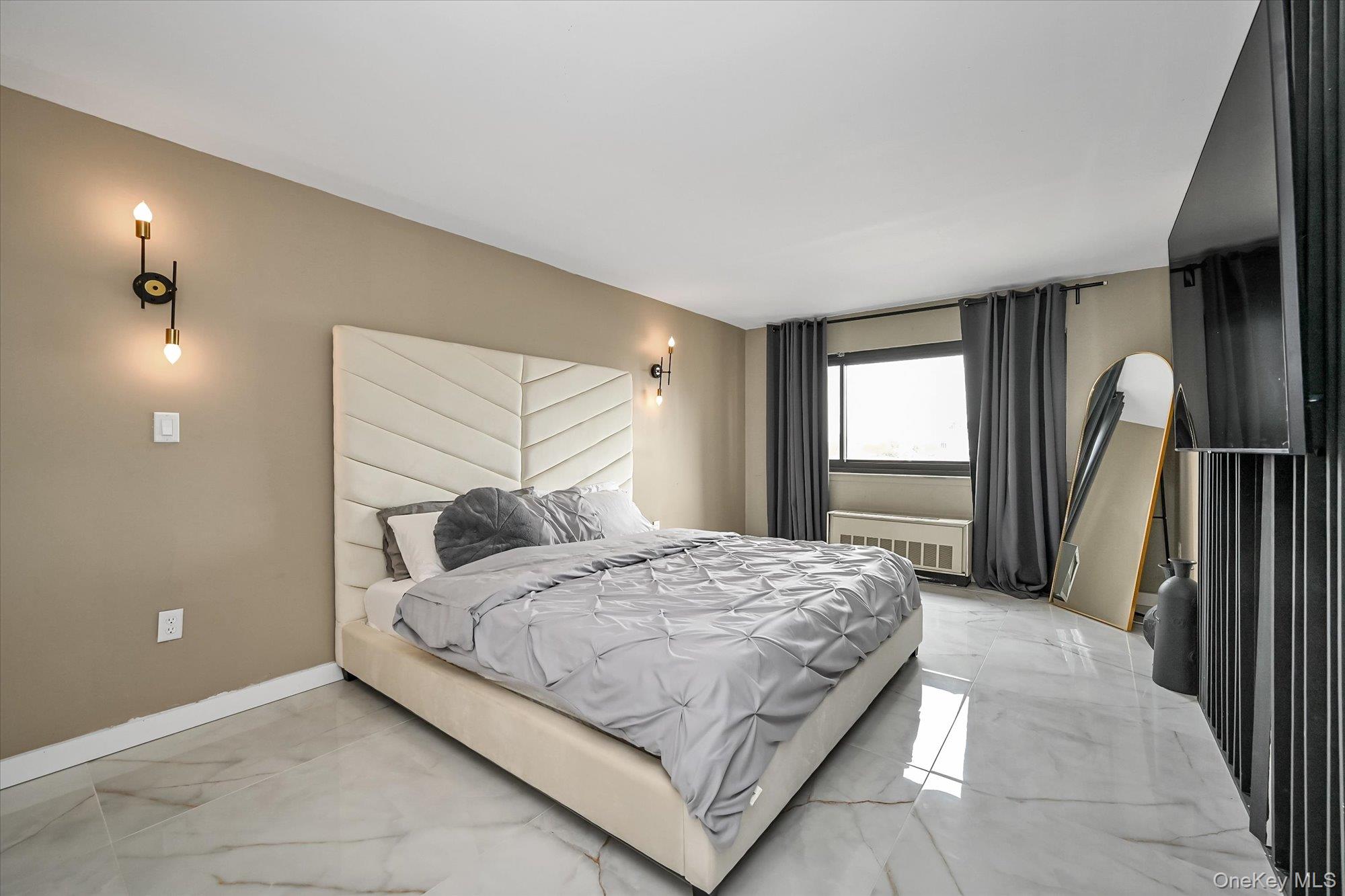 #9 photo, 725 Miller Avenue, Freeport , NY 11520