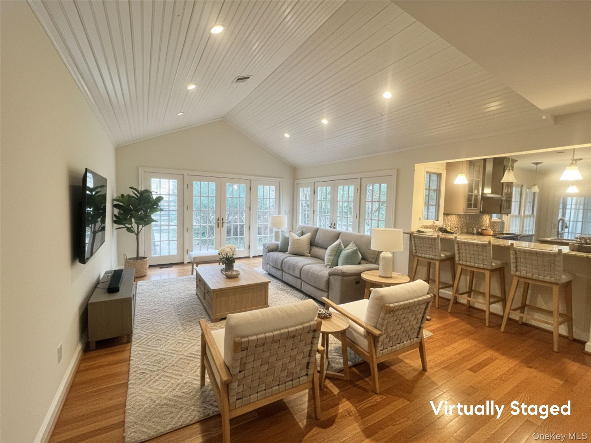 #10 photo, 214 Downing Avenue, Sea Cliff , NY 11579