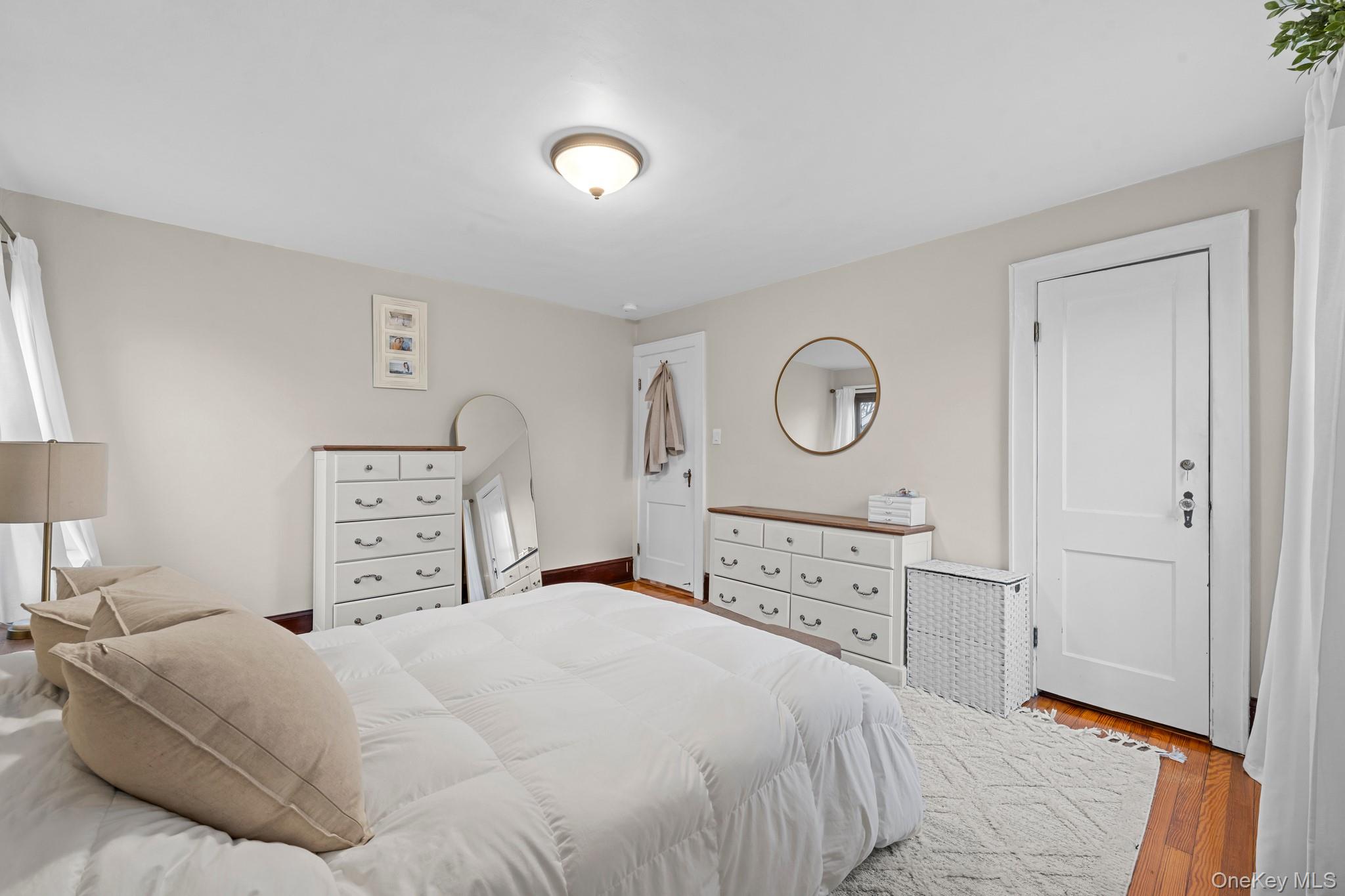 #14 photo, 42 Driving Park Avenue, 长岛 Lynbrook , NY 11563