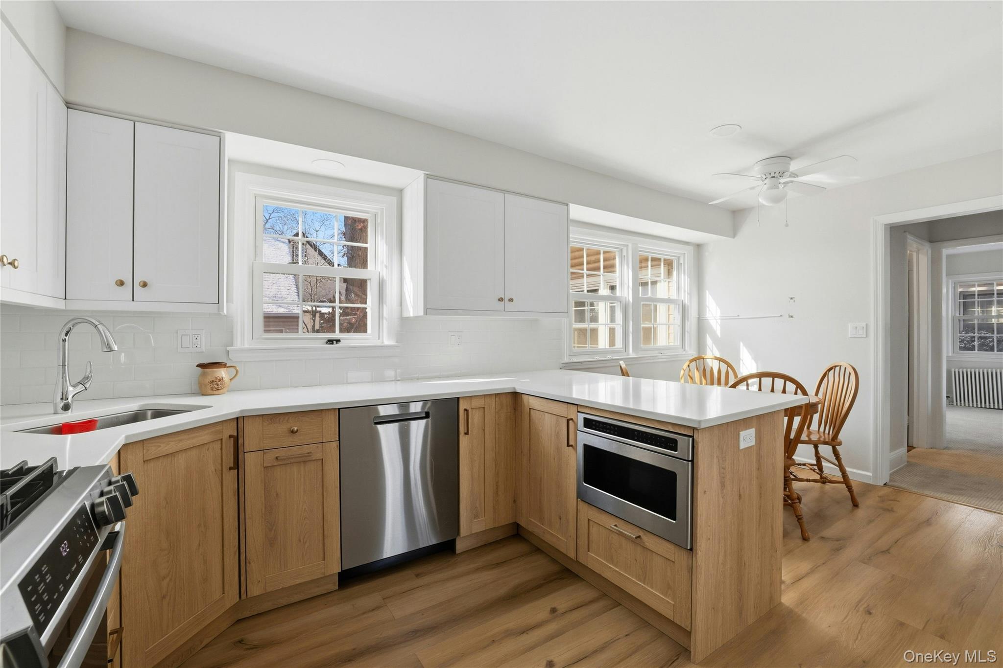 #13 photo, 82 Spruce Avenue, מחוז נסאו Floral Park , NY 11001