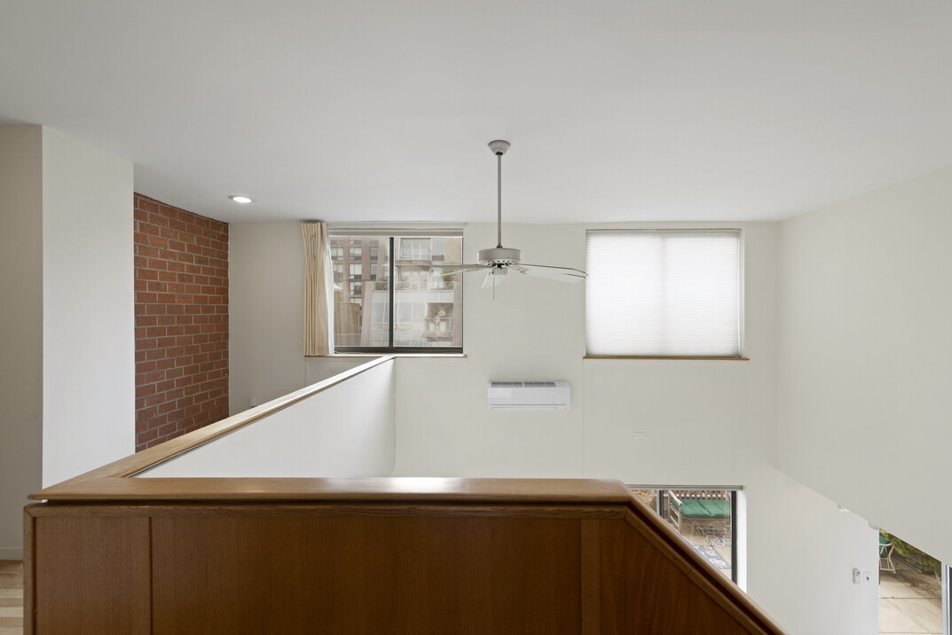 #14 photo, 445 W 19TH Street, 맨해튼 Chelsea , NY 10011