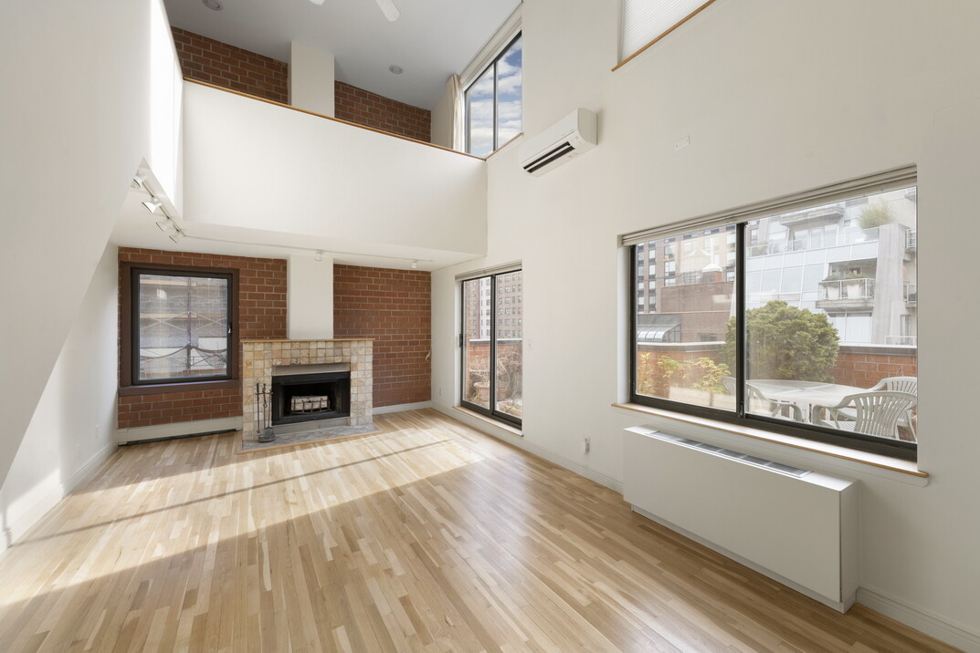 #3 photo, 445 W 19TH Street, 맨해튼 Chelsea , NY 10011