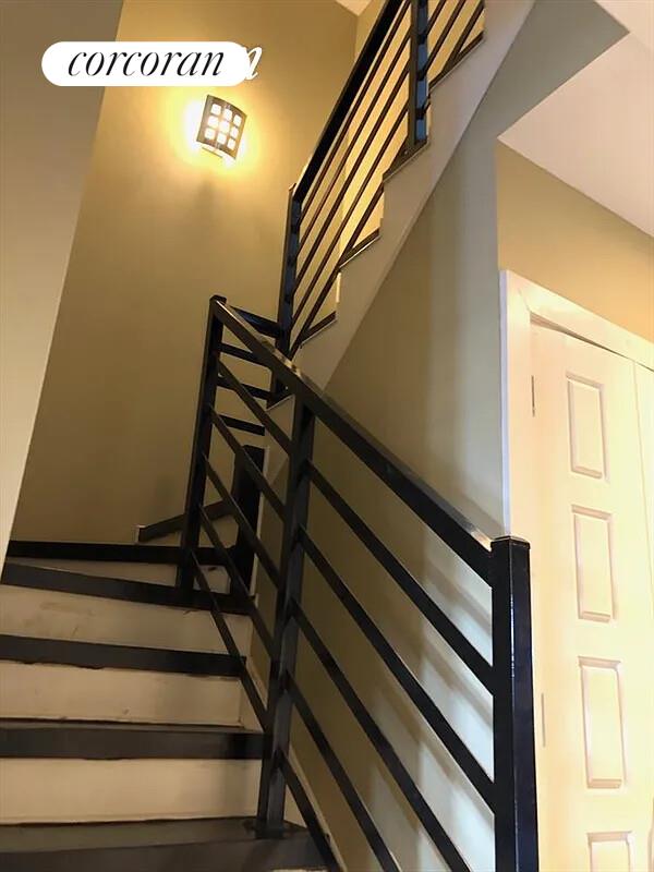 #7 photo, 764 ST NICHOLAS Avenue, Манхэттен ‖ Hamilton Heights , NY 10031