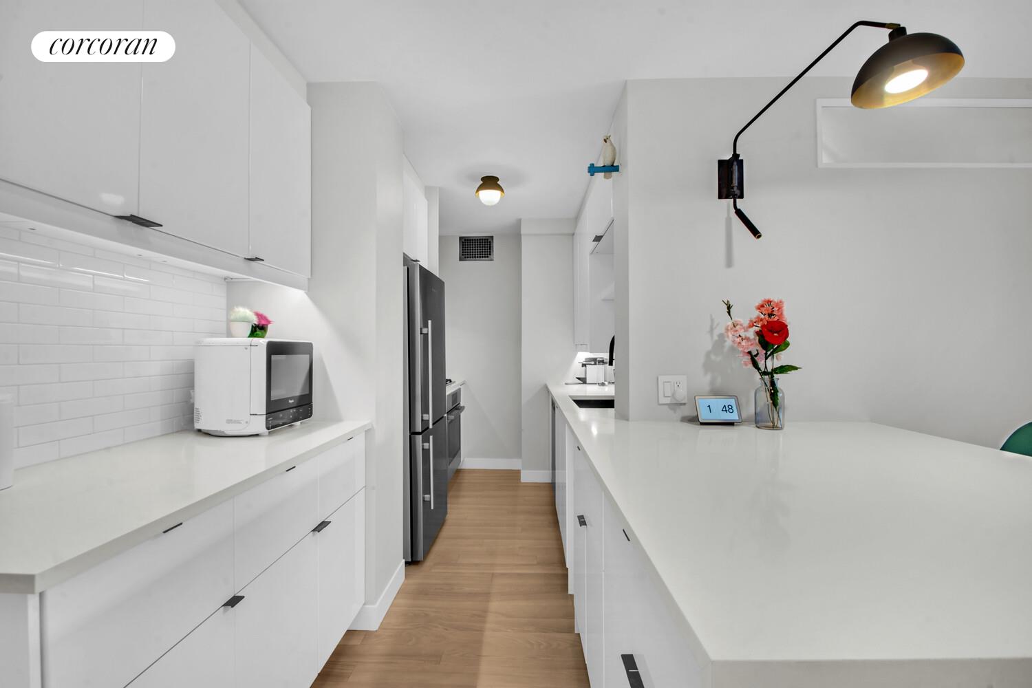 #6 photo, 205 3RD Avenue, מנהטן Gramercy Park , NY 10003