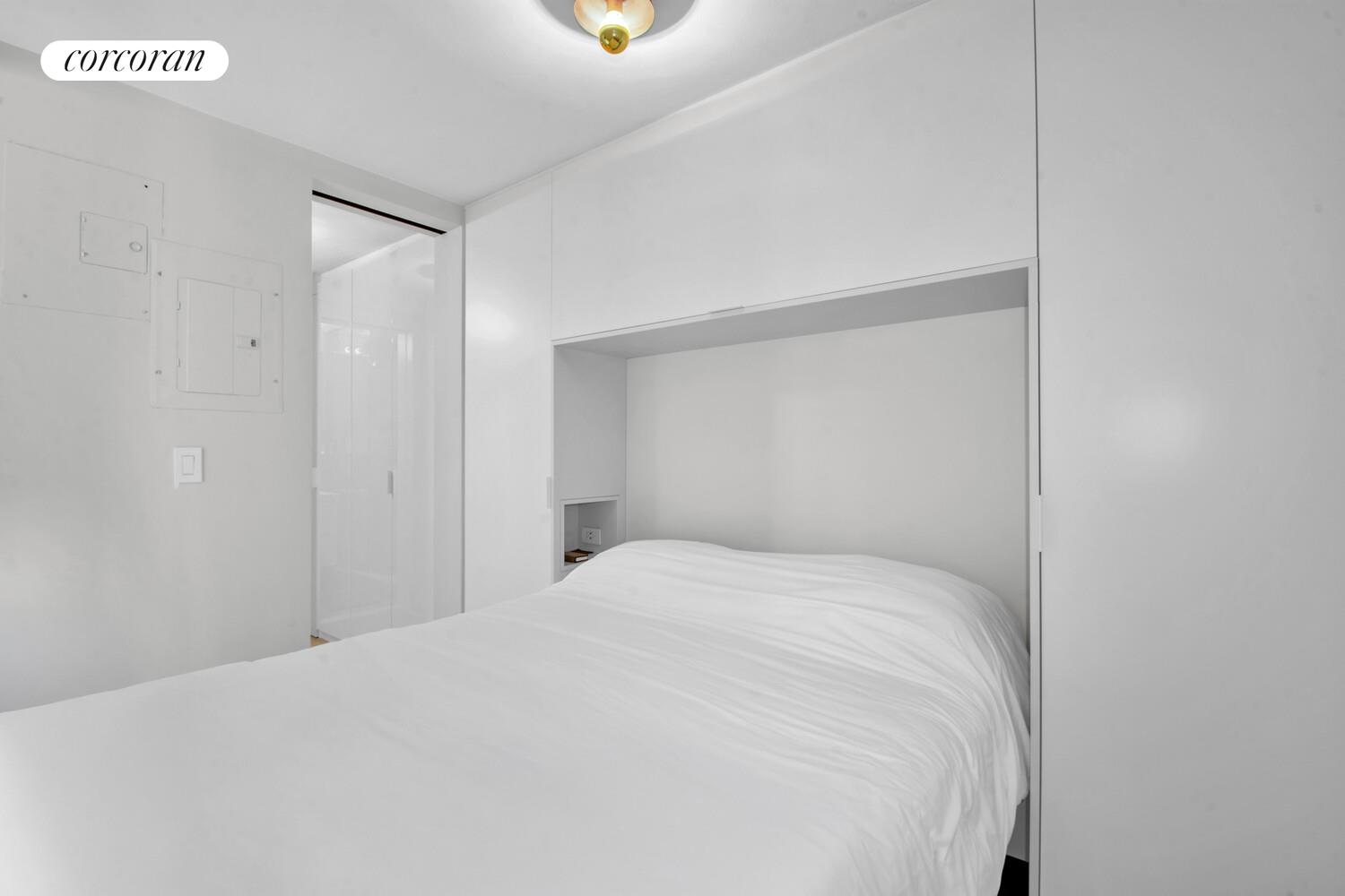 #9 photo, 205 3RD Avenue, מנהטן Gramercy Park , NY 10003