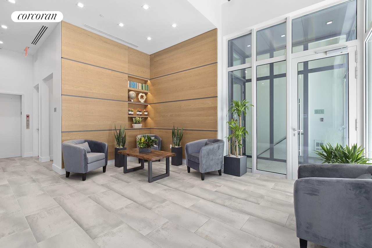 #10 photo, Long Island City, Long Island City , NY 11101