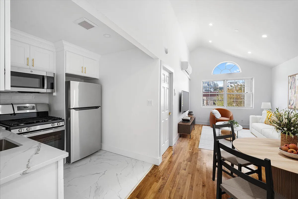 #1 photo, 1259 ROGERS Avenue, הברונקס Flatbush , NY 11226