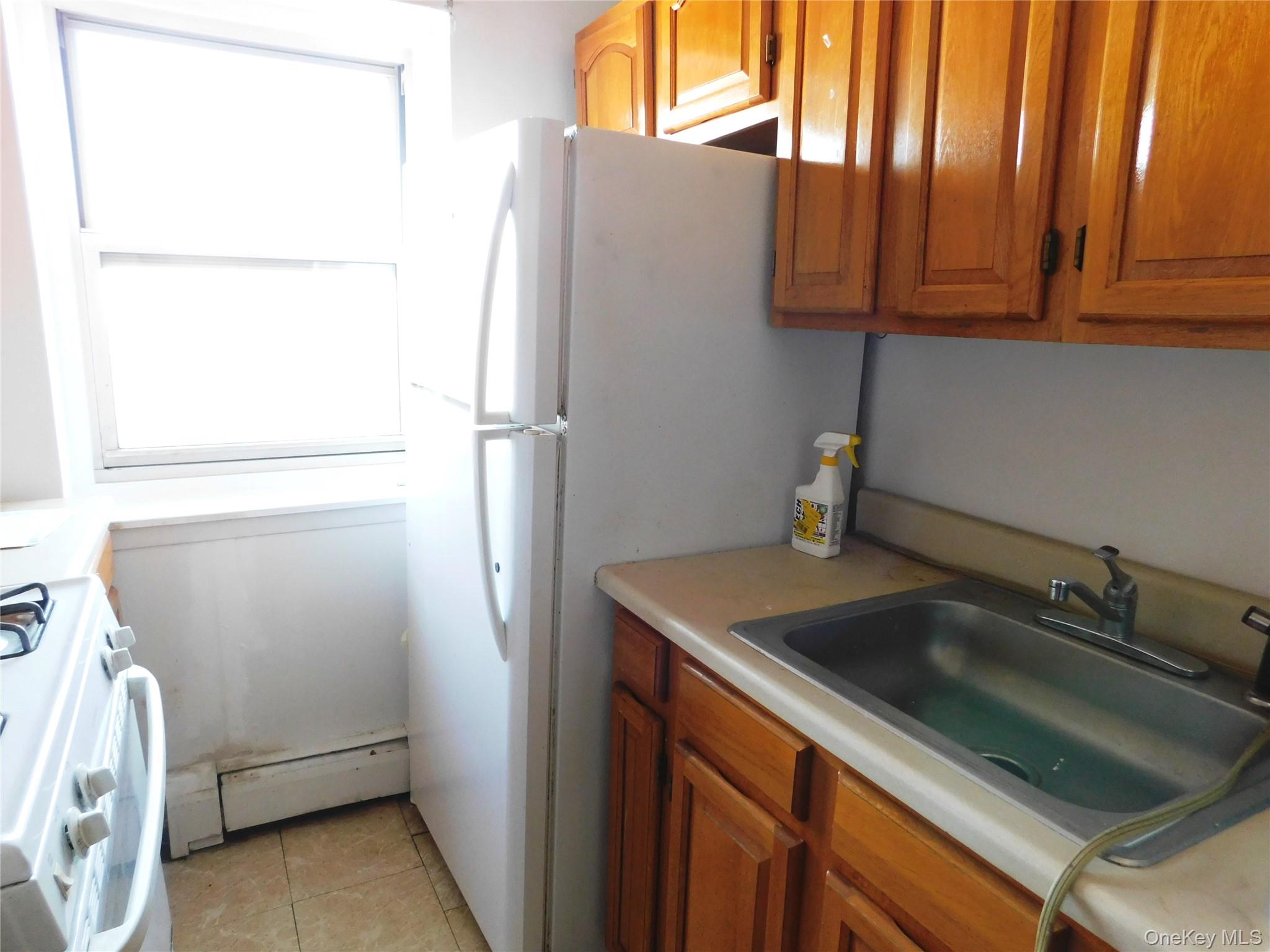 #4 photo, 47 Alta Avenue, Yonkers , NY 10705