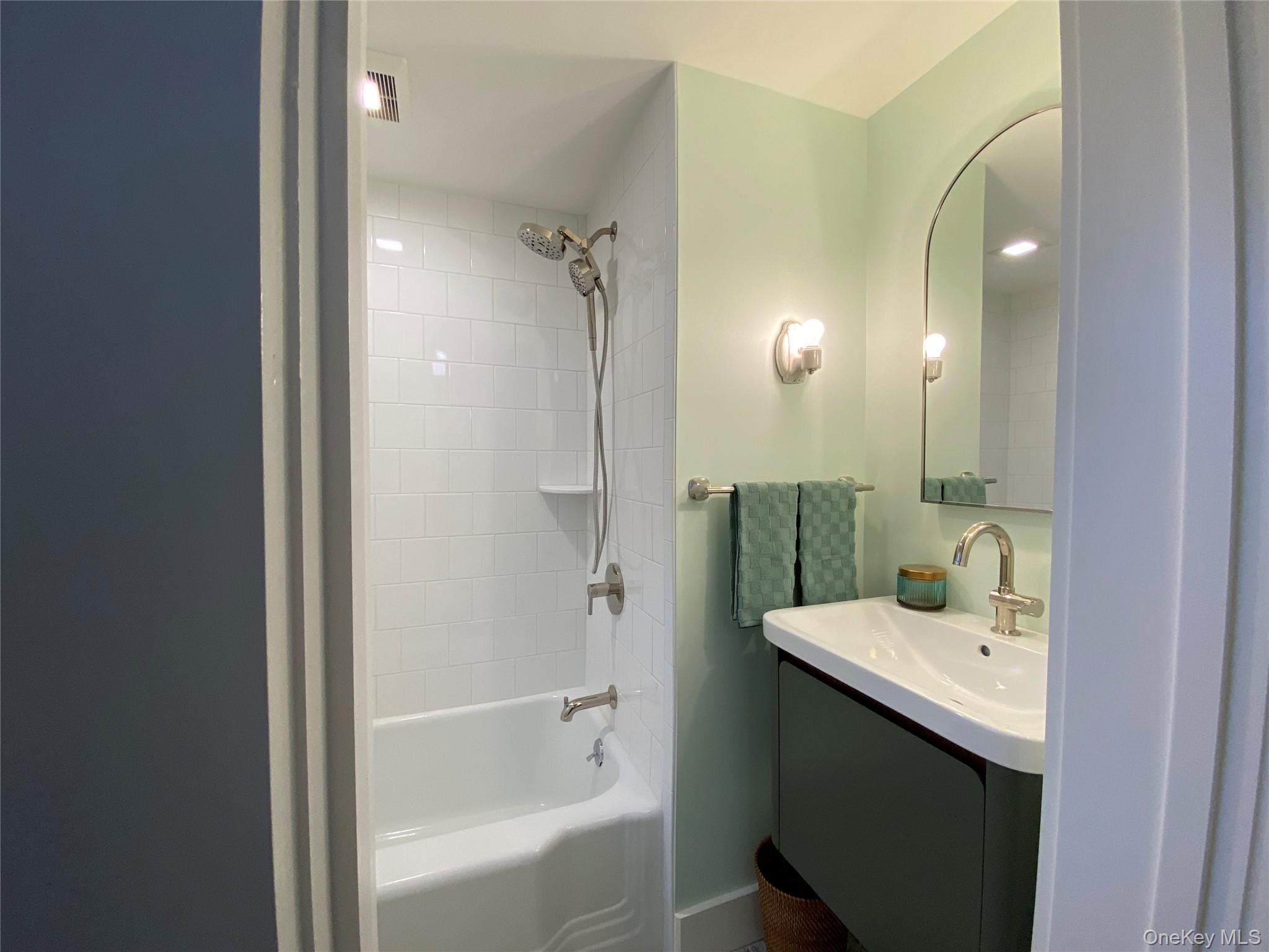 #11 photo, 81 Elysian Avenue, Nyack , NY 10960