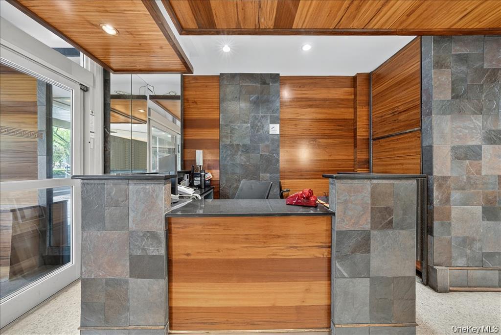 #5 photo, 1170 Ocean Parkway, Бруклин ‖ Brooklyn , NY 11230