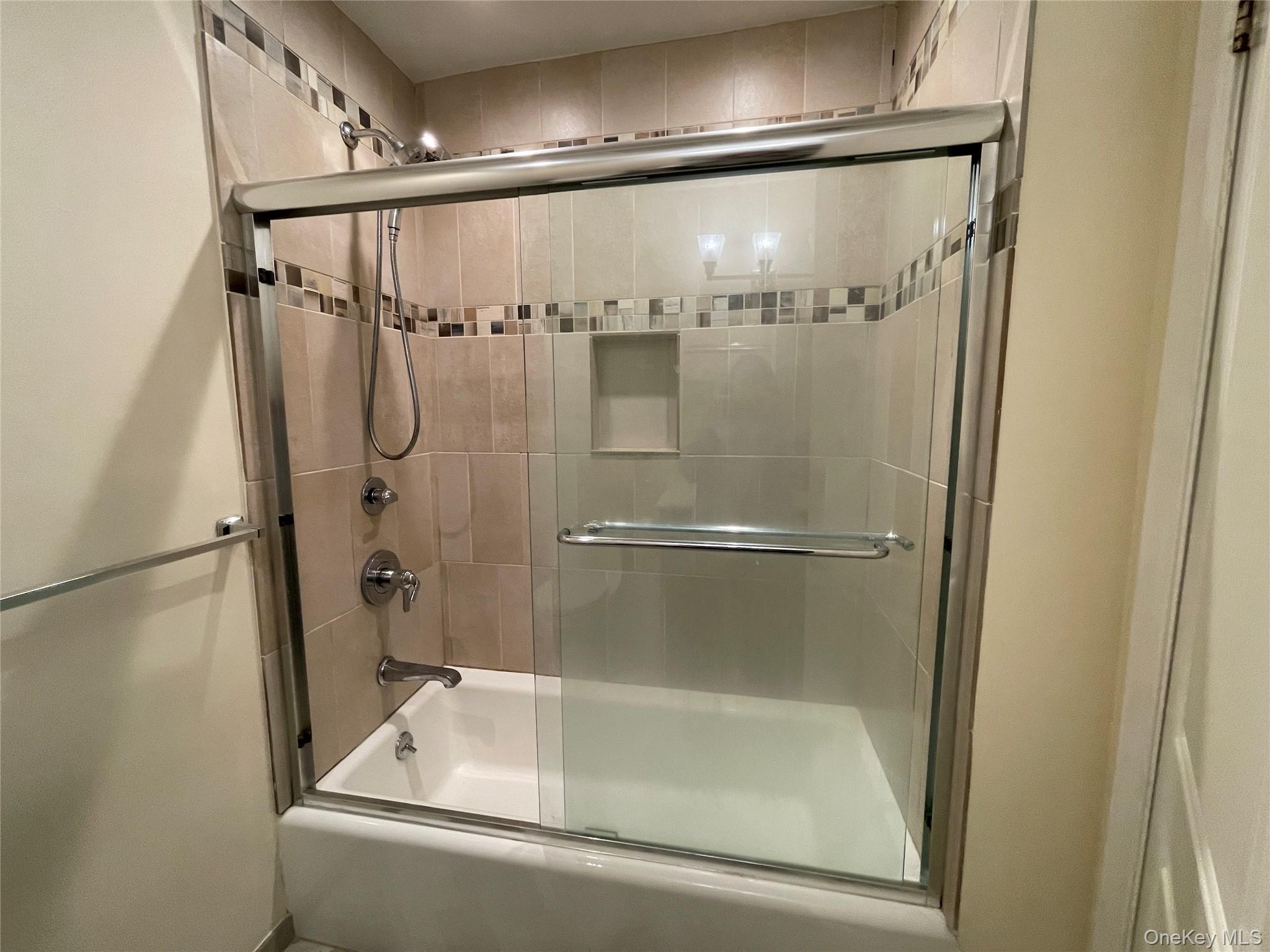 #8 photo, 327 N Greeley Avenue, Chappaqua , NY 10514