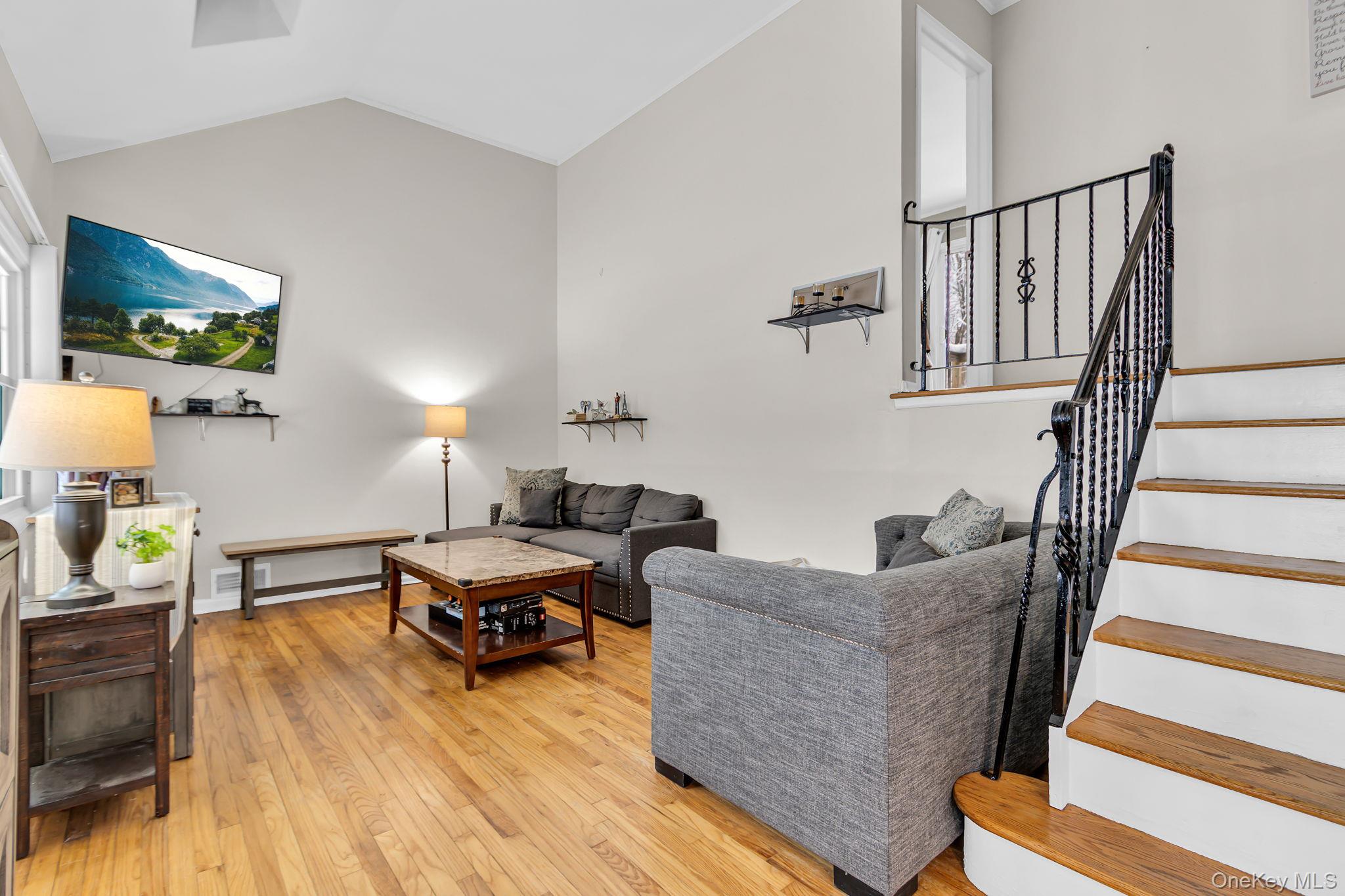 #4 photo, 963 Fox Meadow Road, Yorktown Heights , NY 10598