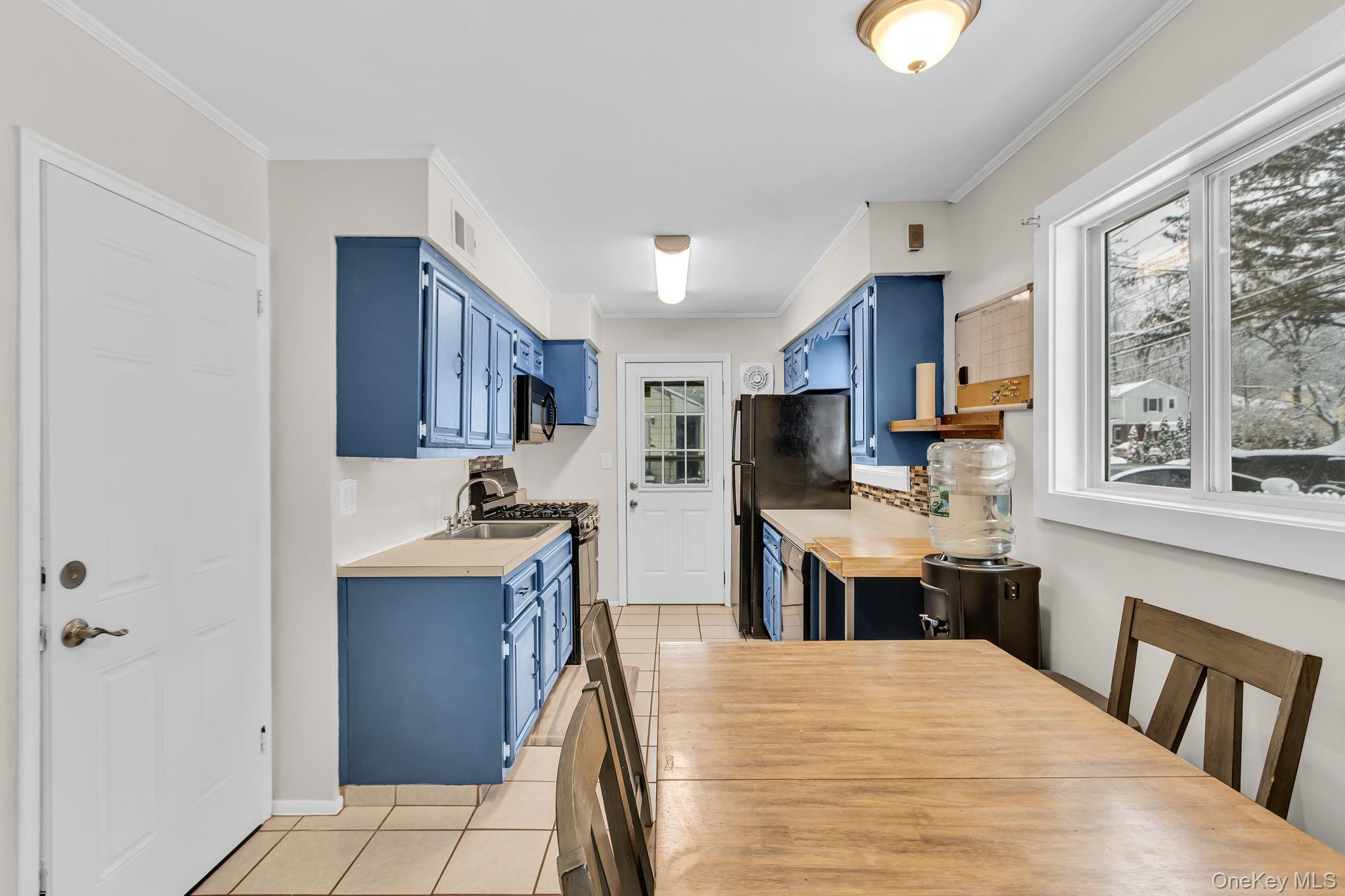 #9 photo, 963 Fox Meadow Road, Yorktown Heights , NY 10598