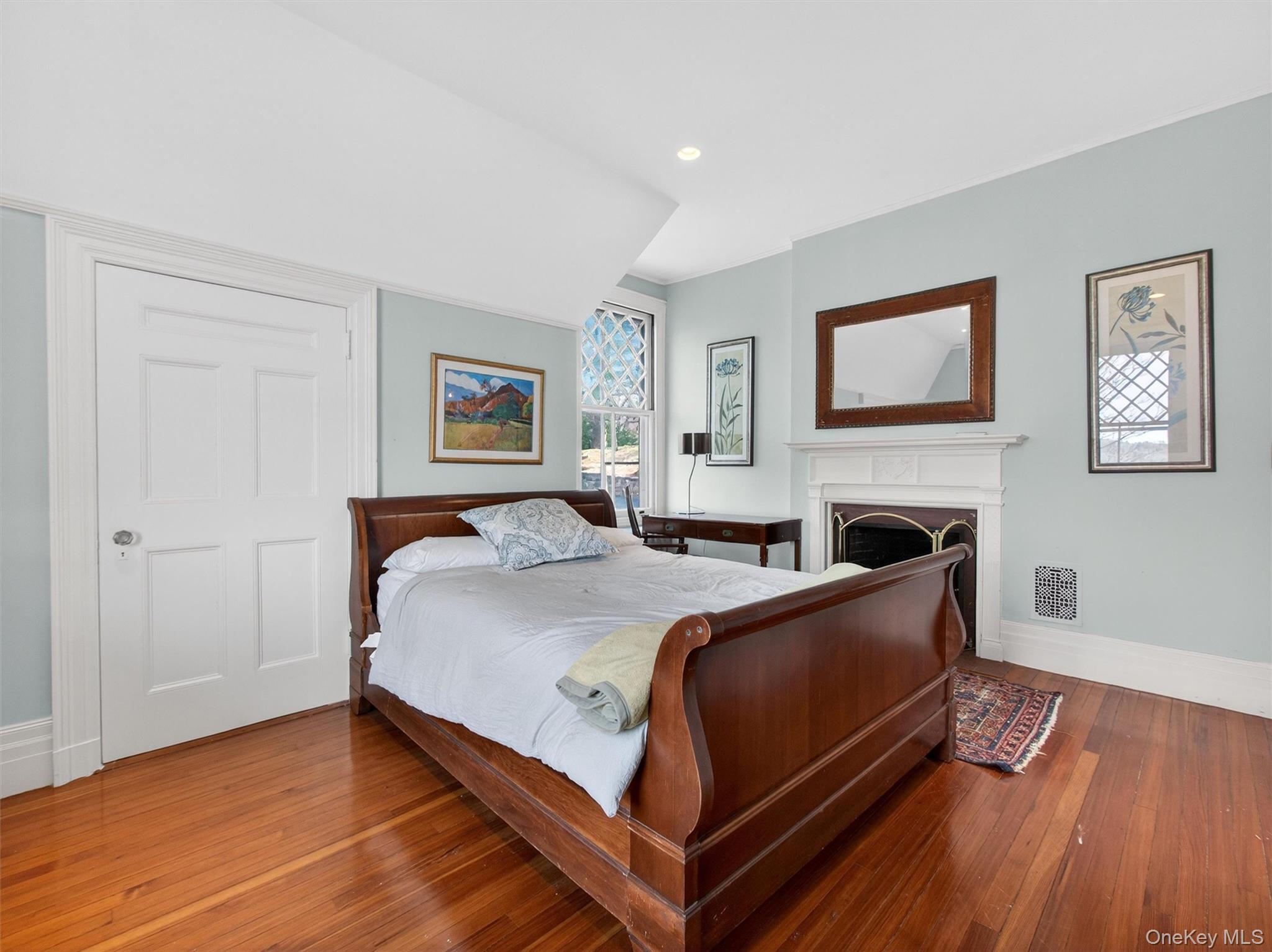 #19 photo, 44 Tower Hill Loop, Tuxedo Park , NY 10987