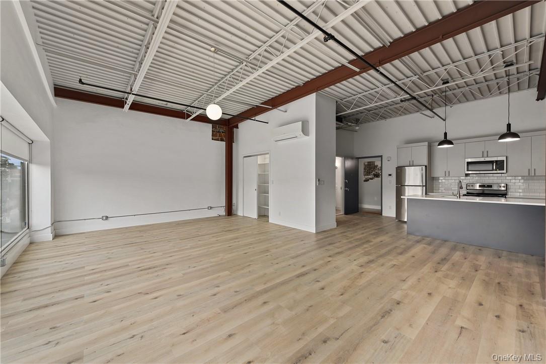 #5 photo, 189 N Main Street, Port Chester , NY 10573