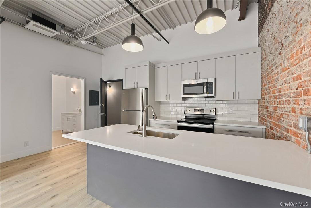 #9 photo, 189 N Main Street, Port Chester , NY 10573