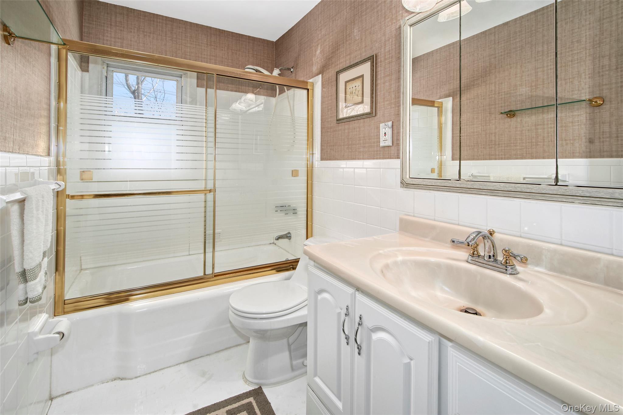 #20 photo, 107 Parkview Road, Elmsford , NY 10523