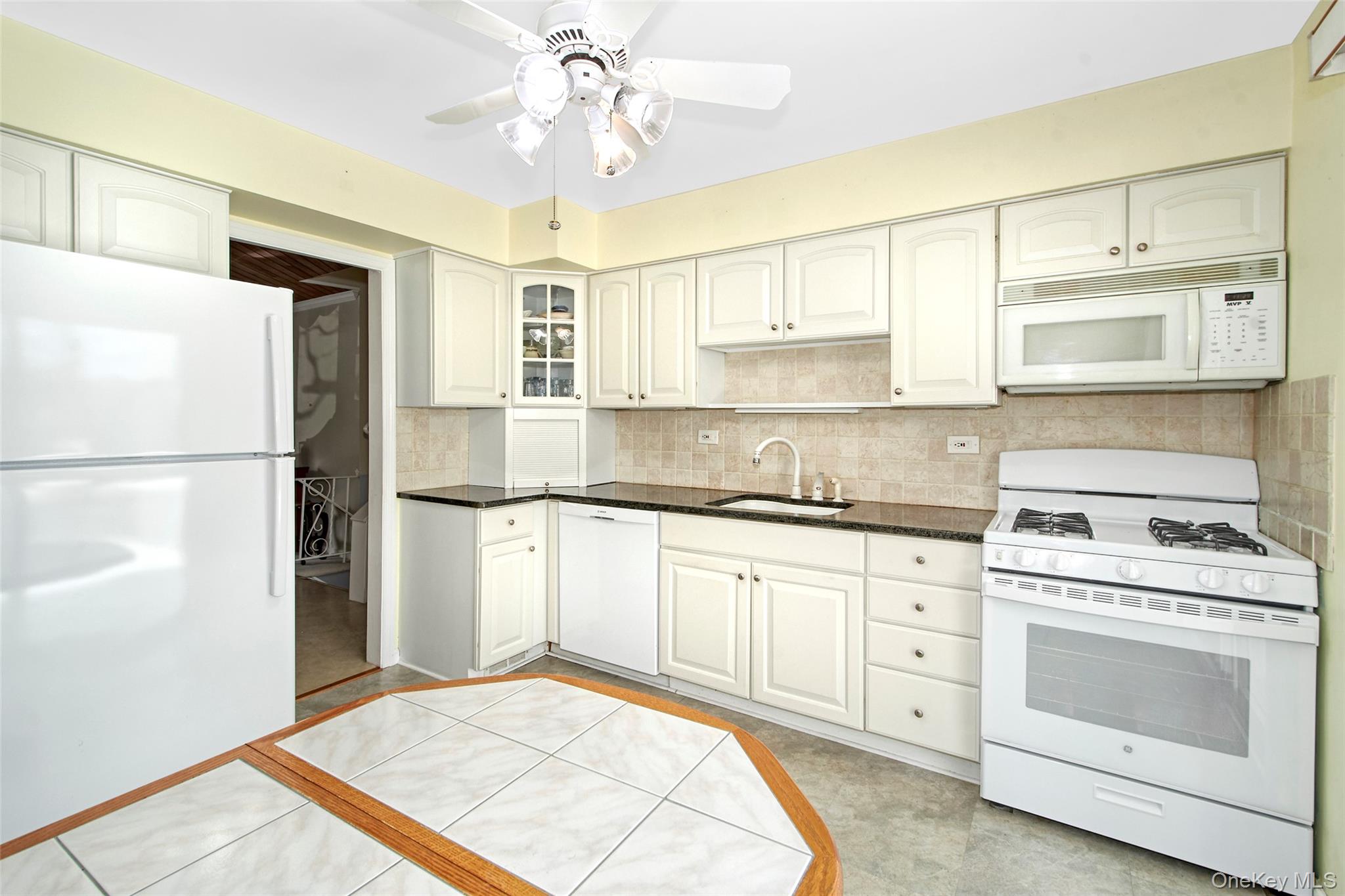 #3 photo, 107 Parkview Road, Elmsford , NY 10523