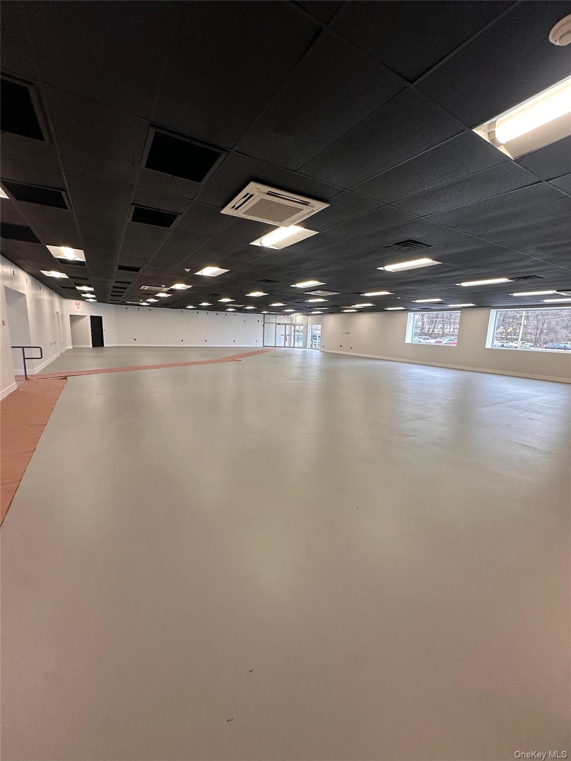 #3 photo, 611 Arlington Turnpike, 뉴욕주 Poughkeepsie , NY 12603